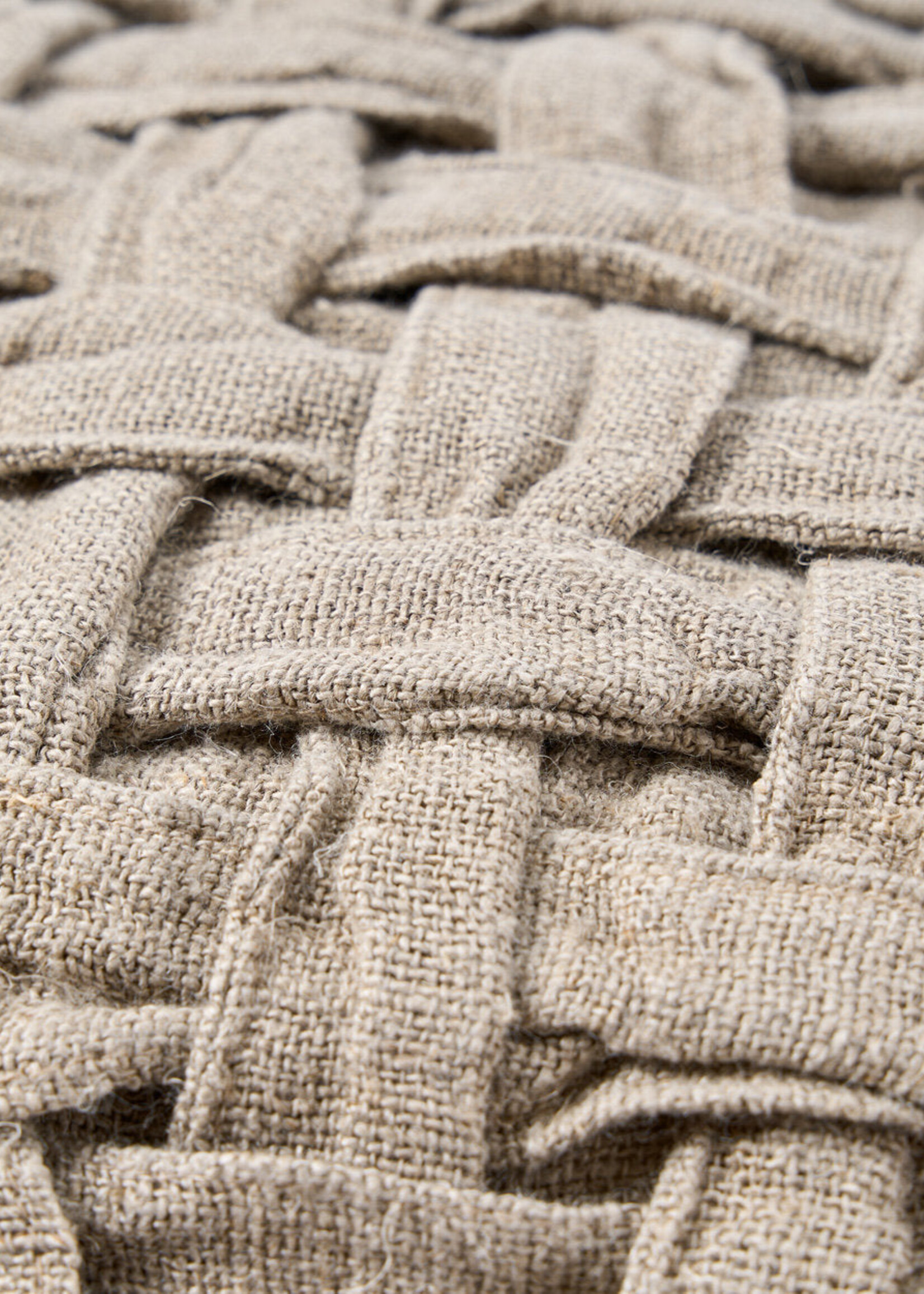 Bazar Bizar Antwerp The Linen Crosier Cushion Cover - Natural