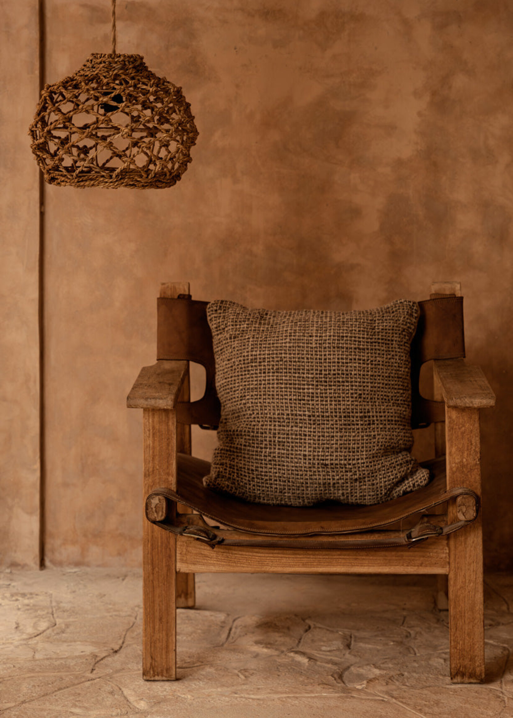 Bazar Bizar Antwerp The Linen Grain Cushion Cover - Natural Black
