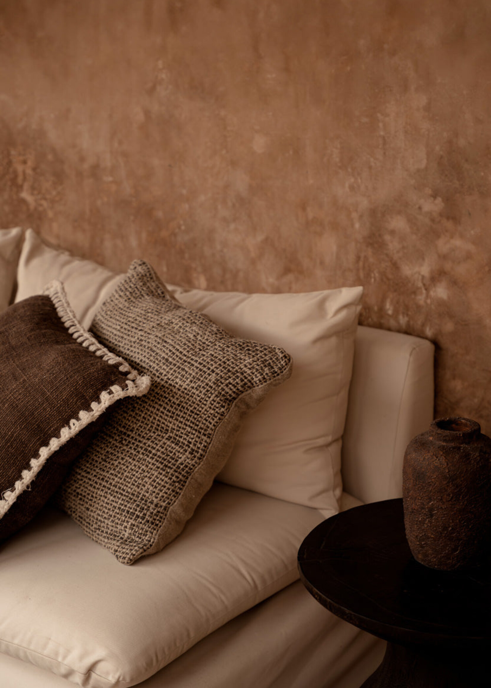Bazar Bizar Antwerp The Linen Grain Cushion Cover - Natural Black