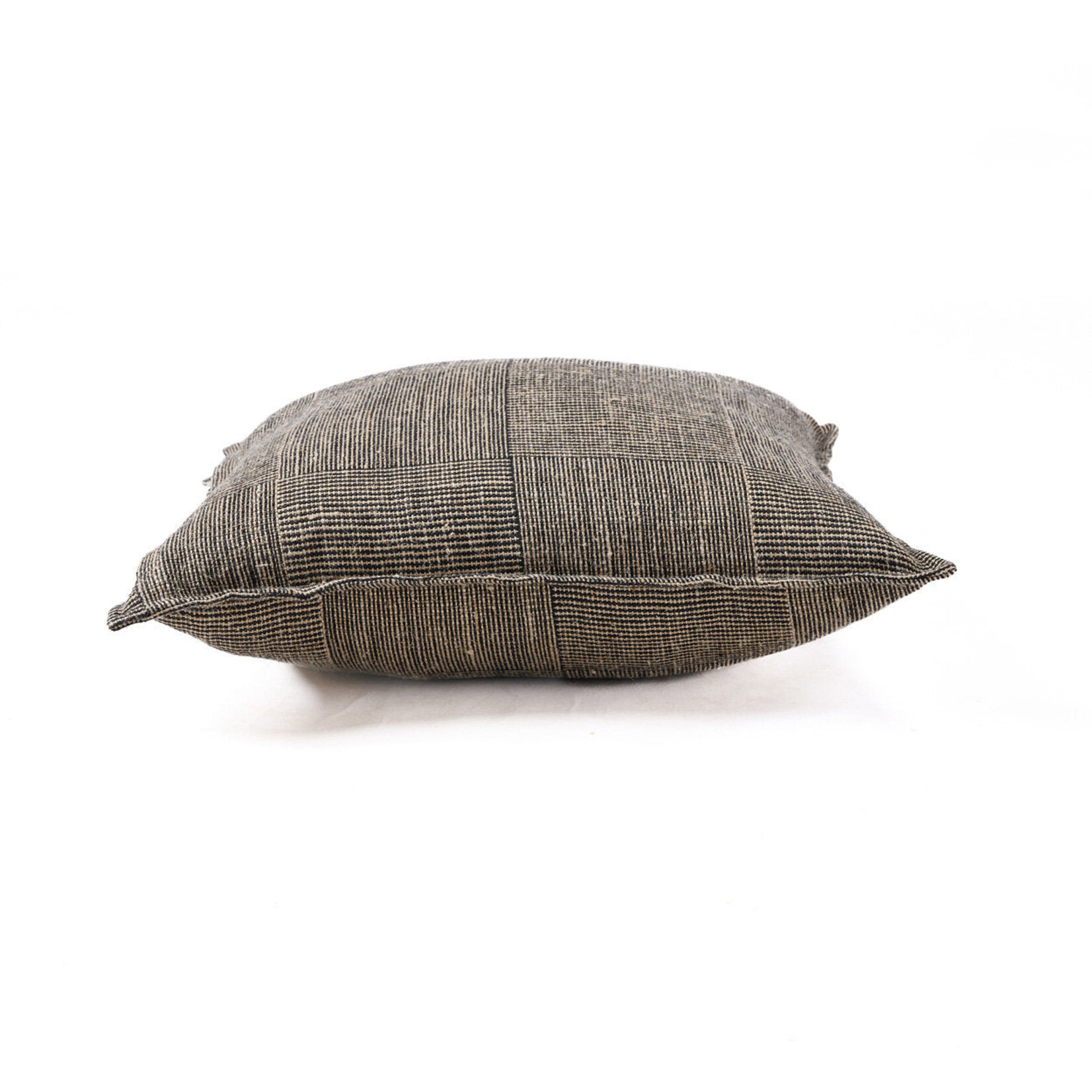Bazar Bizar Antwerp The Bloc Party Cushion Cover - Black Natural - 50x50
