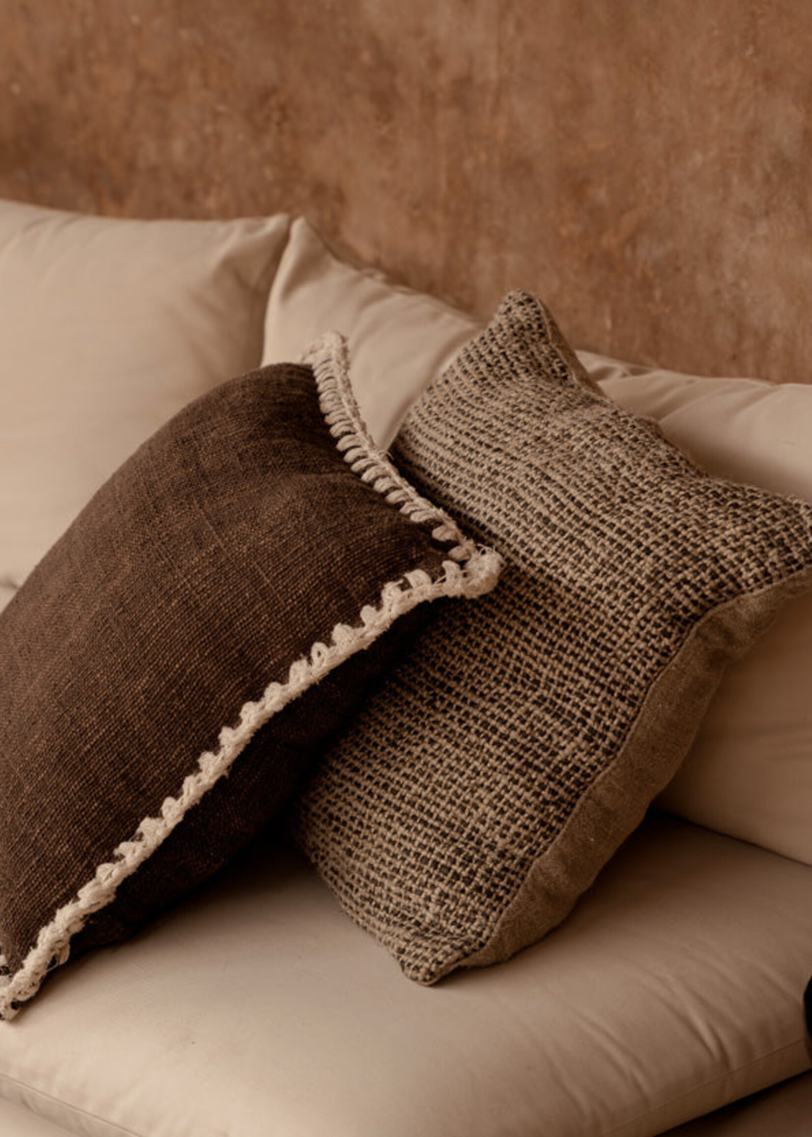 Bazar Bizar Antwerp The Linen Grain Cushion Cover - Natural Black