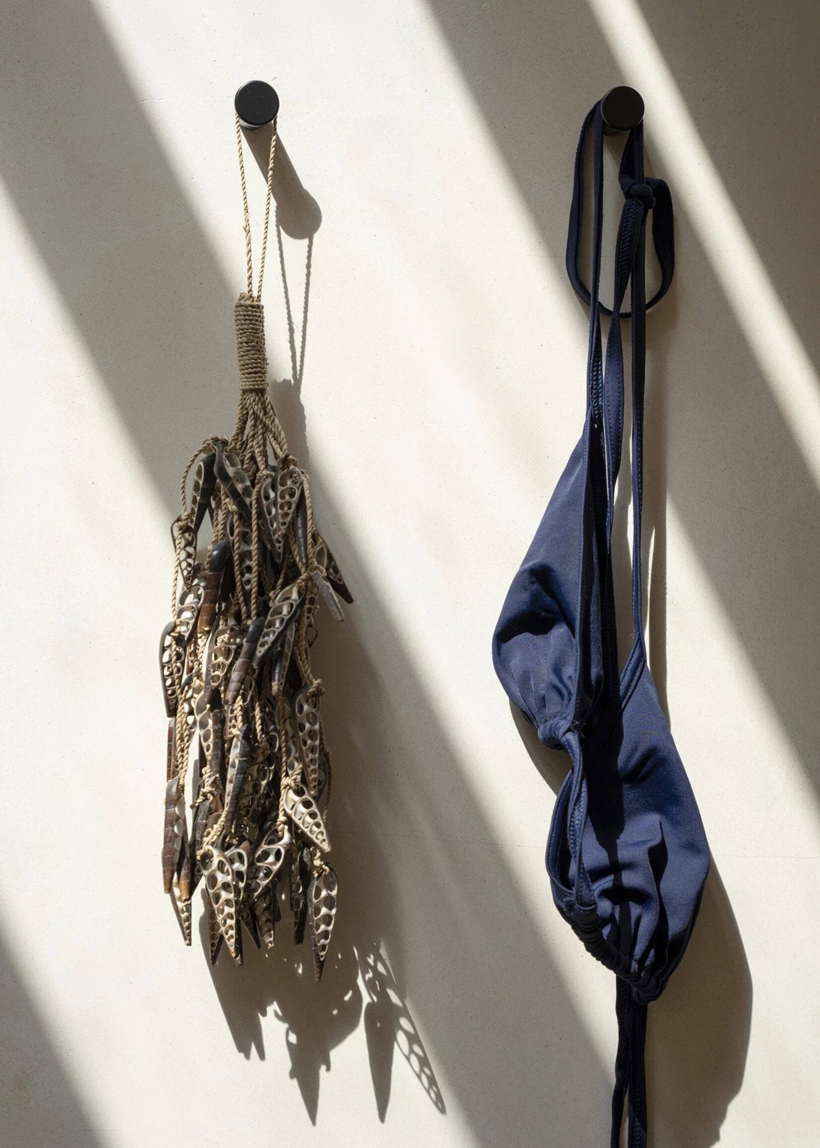 Bazar Bizar Antwerp The Unicorn Shell Tassel - Brown