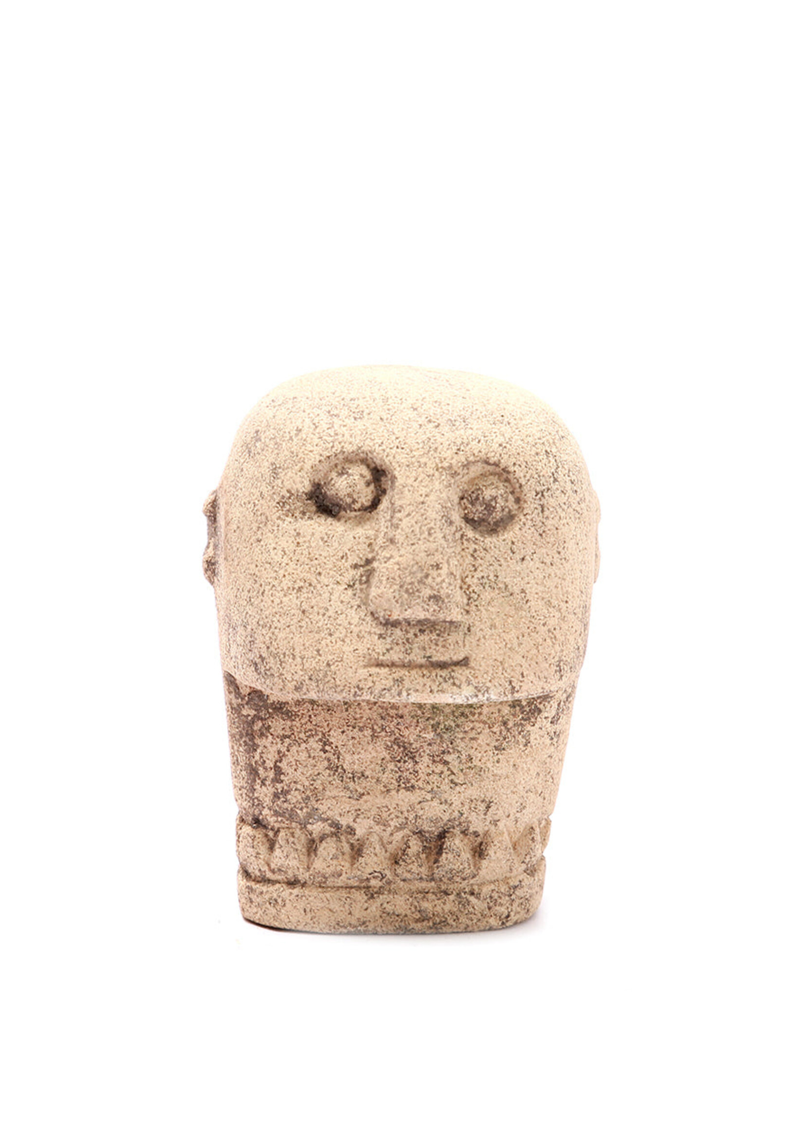 Bazar Bizar Antwerp The Sumba Stone Statue #09