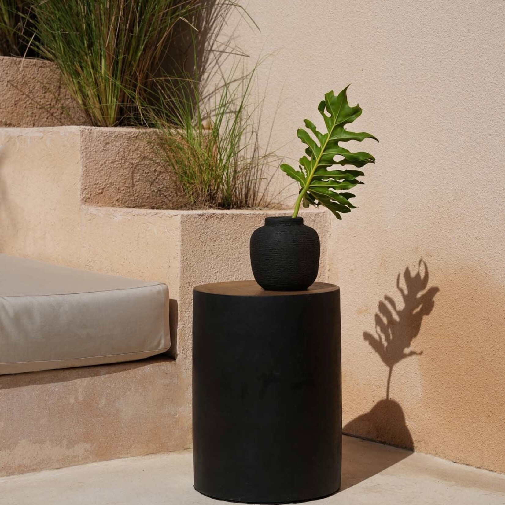 Bazar Bizar Antwerp The Peaky Vase - Black - S