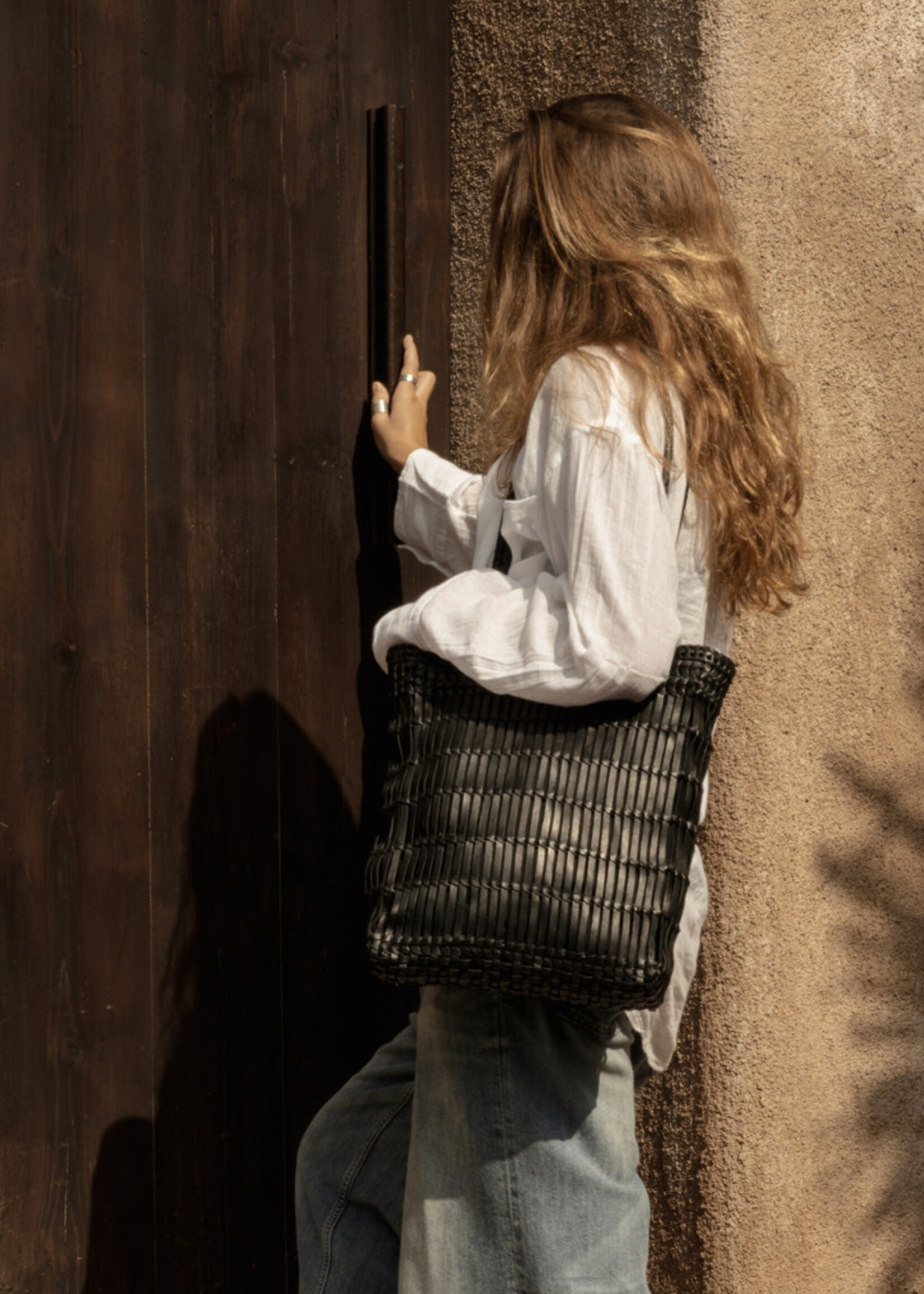 Bazar Bizar Antwerp The Haute Tote Bag - Black