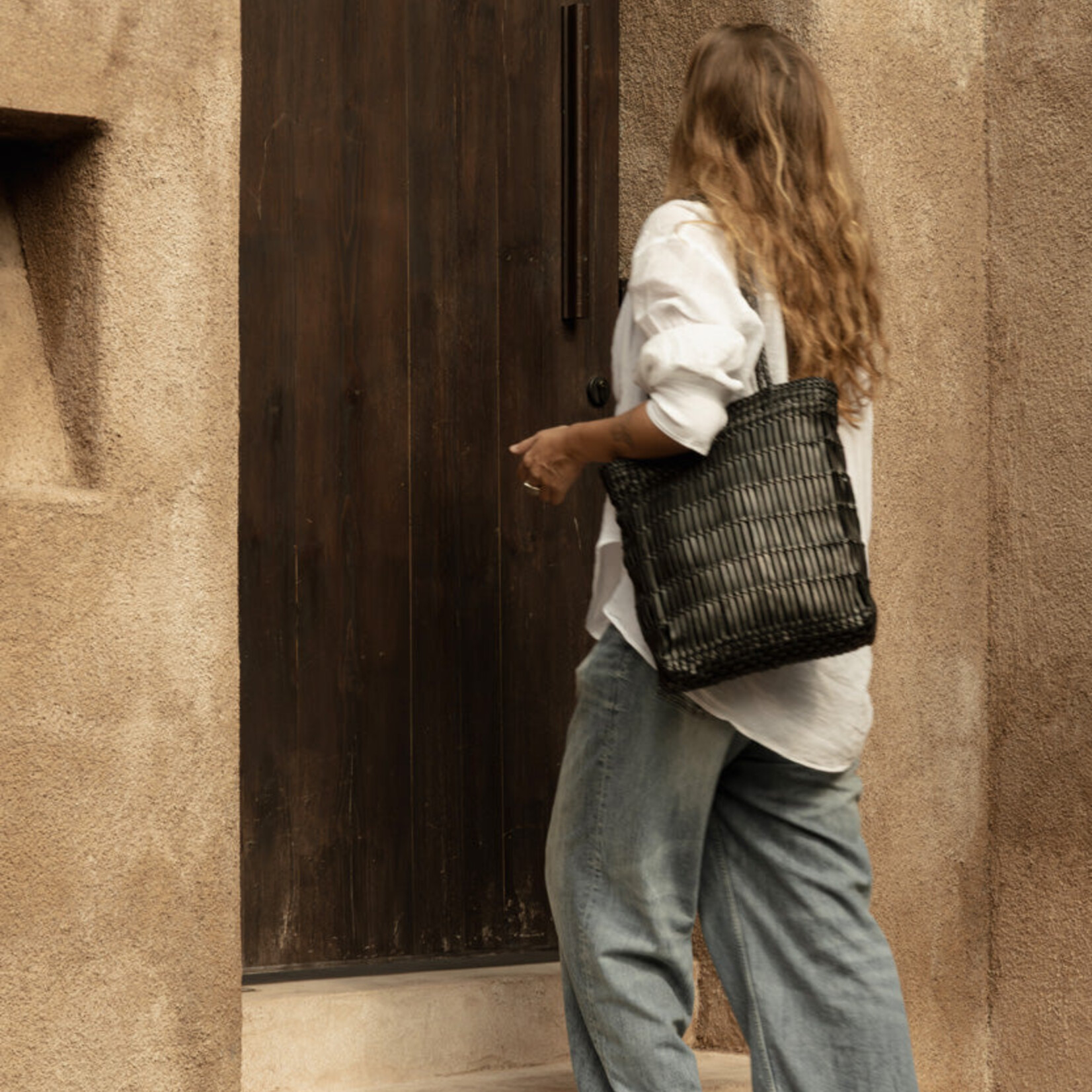 Bazar Bizar Antwerp The Haute Tote Bag - Black