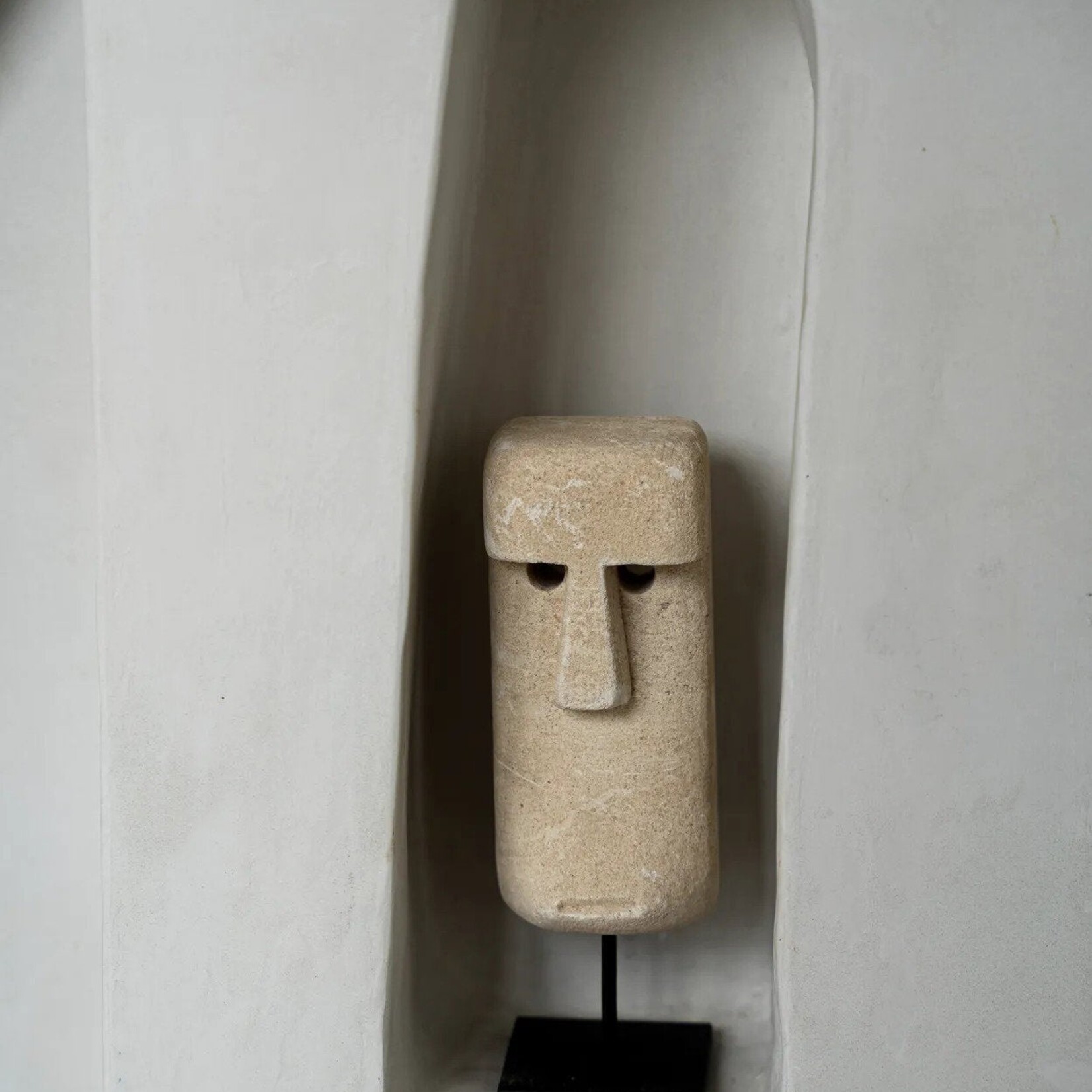 Bazar Bizar Antwerp The Sumba Stone #20 on Stand