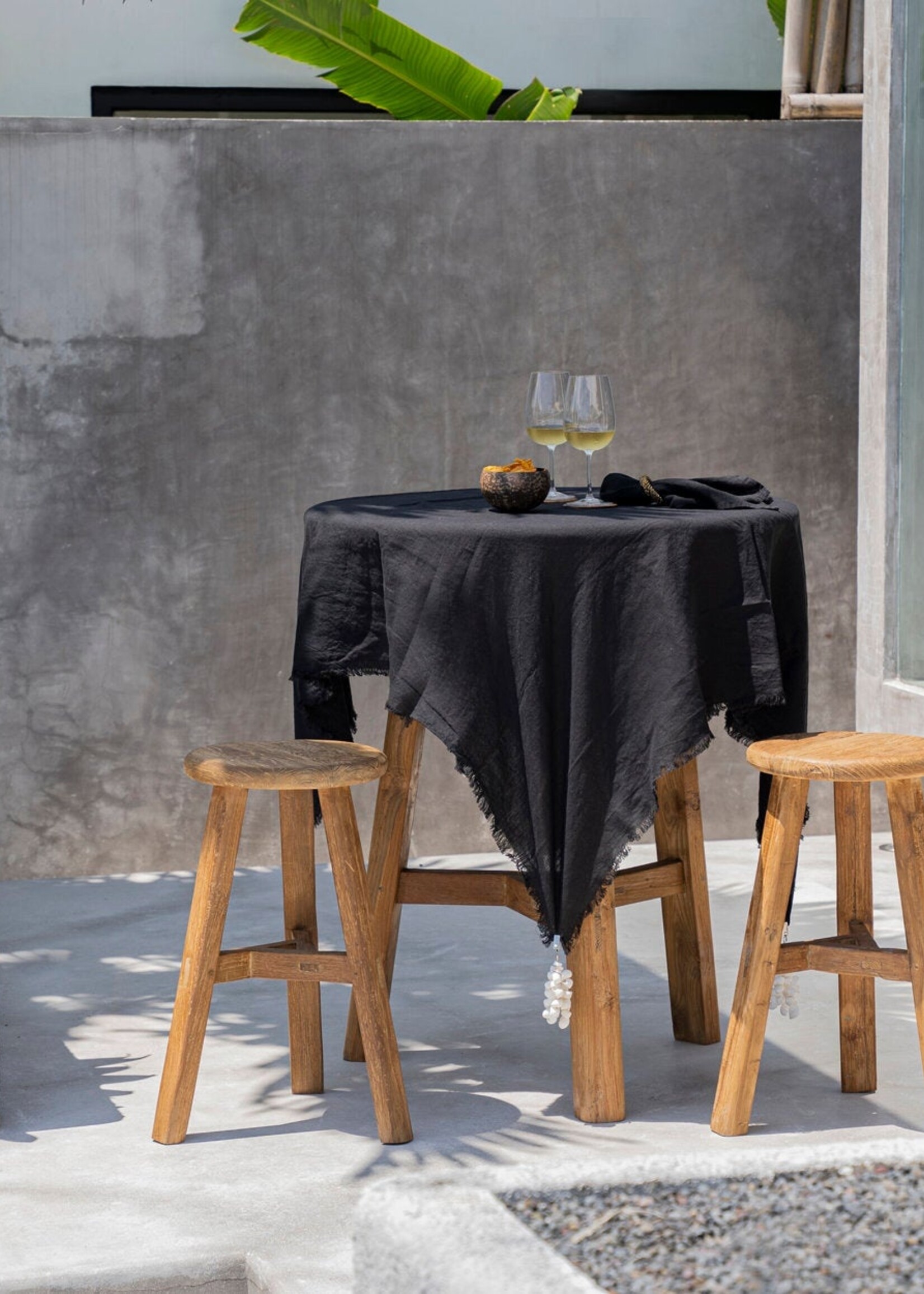Bazar Bizar Antwerp The Linen Tablecloth - Black - 150x150