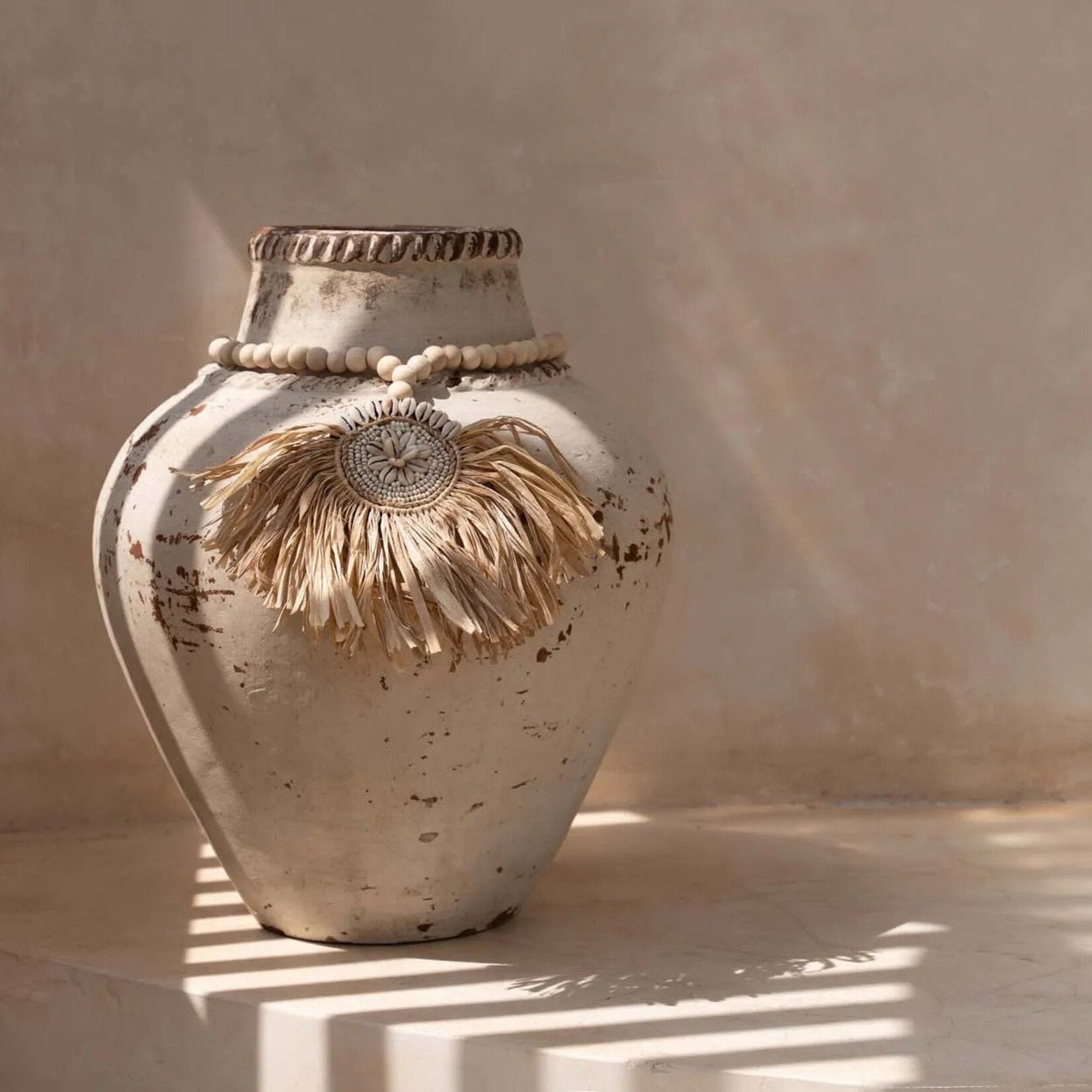 Bazar Bizar Antwerp The Raffia Tajoe Tassel - Natural