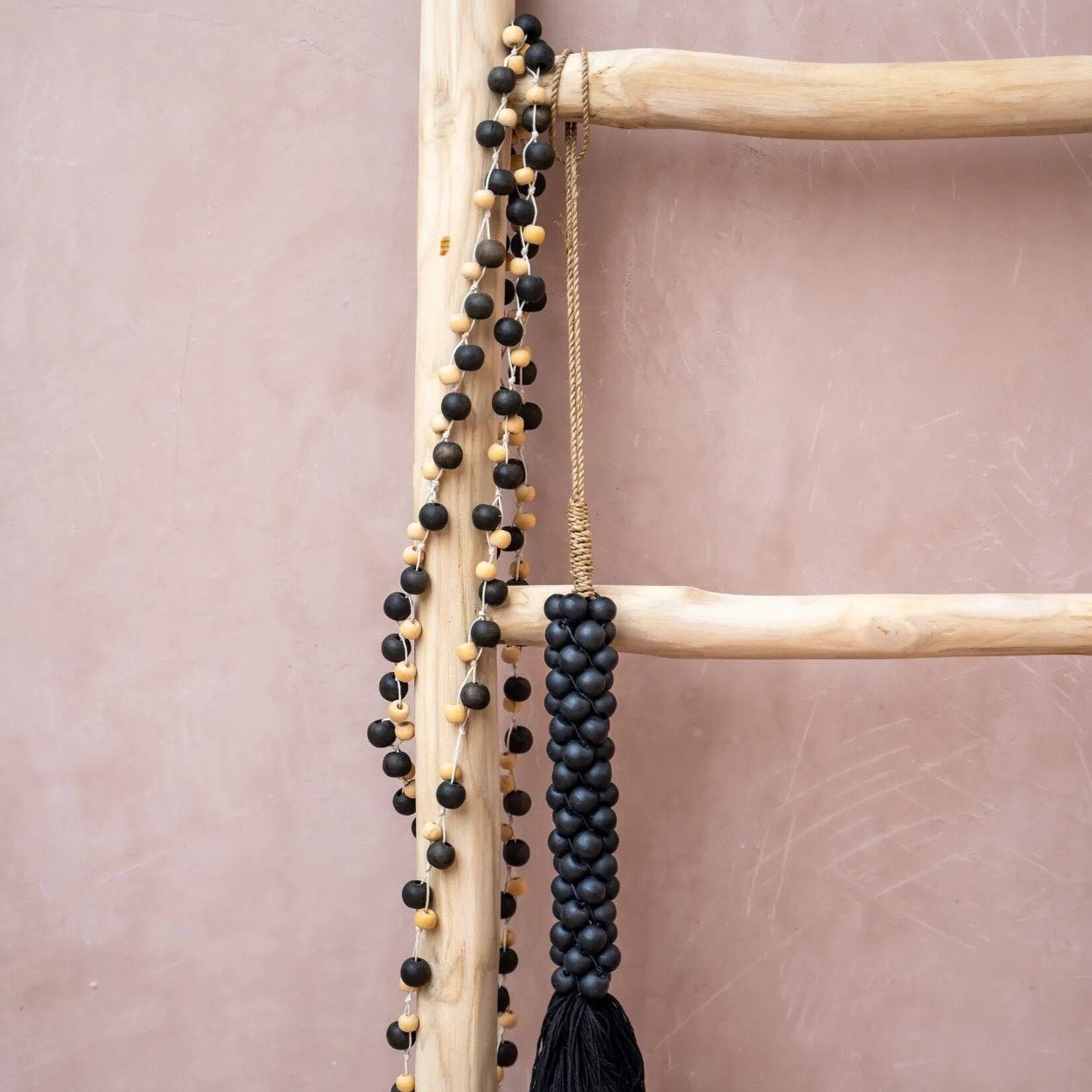 Bazar Bizar Antwerp The Wooden Beads with Cotton Tassel - Black