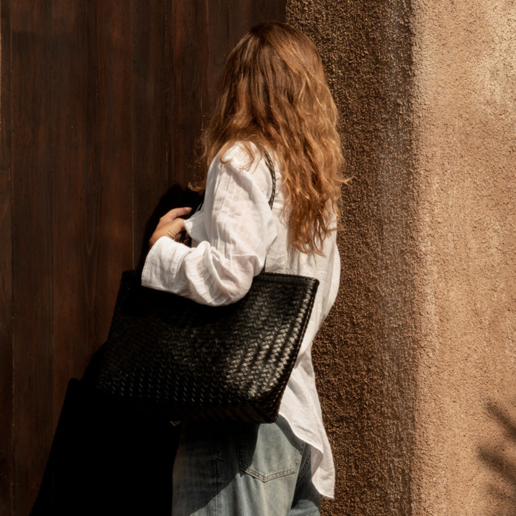 Bazar Bizar Antwerp The Execu-Shopper - Black