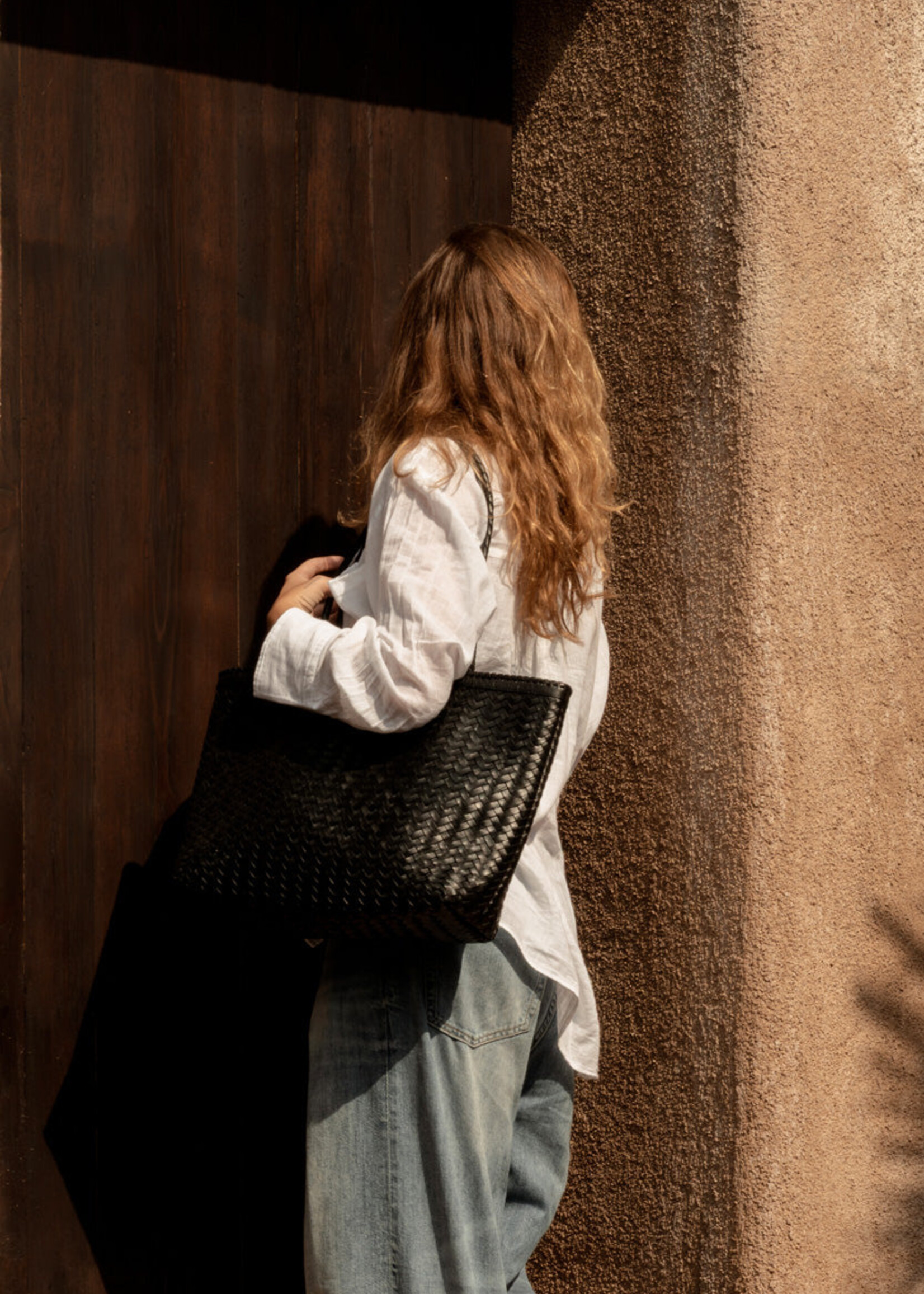 Bazar Bizar Antwerp The Execu-Shopper - Black