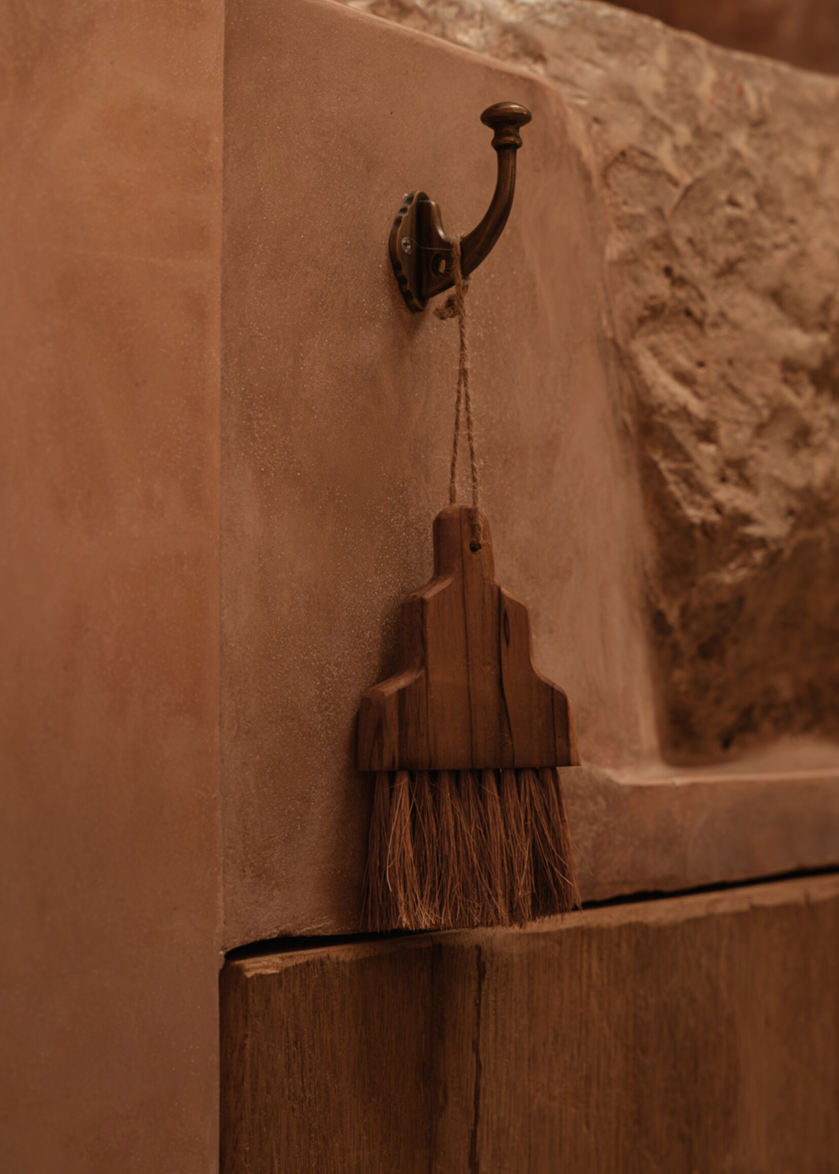 Bazar Bizar Antwerp The Osta Brush - Natural
