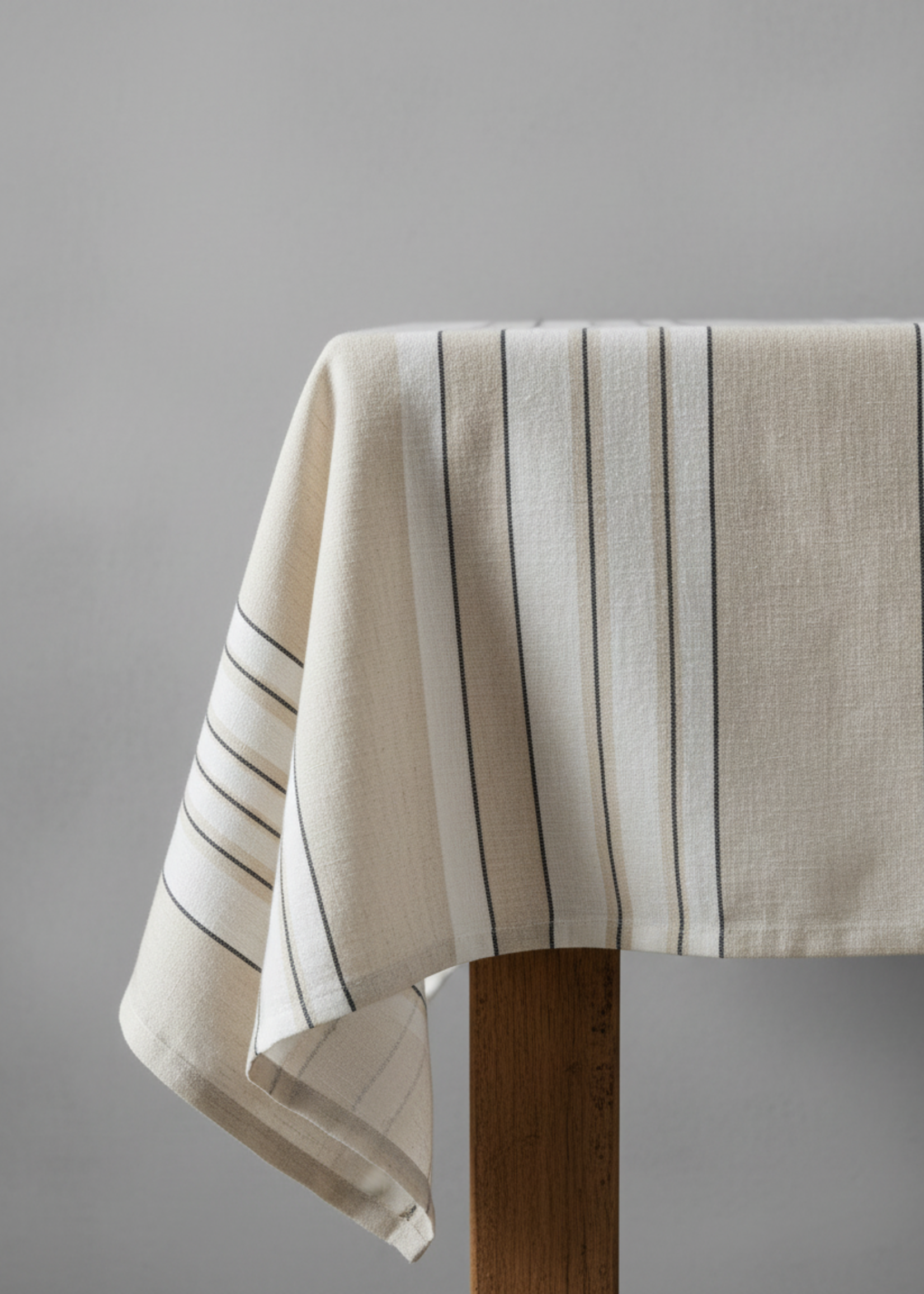 Bazar Bizar Antwerp The Provence Tablecloth - Natural Black White - 150x300