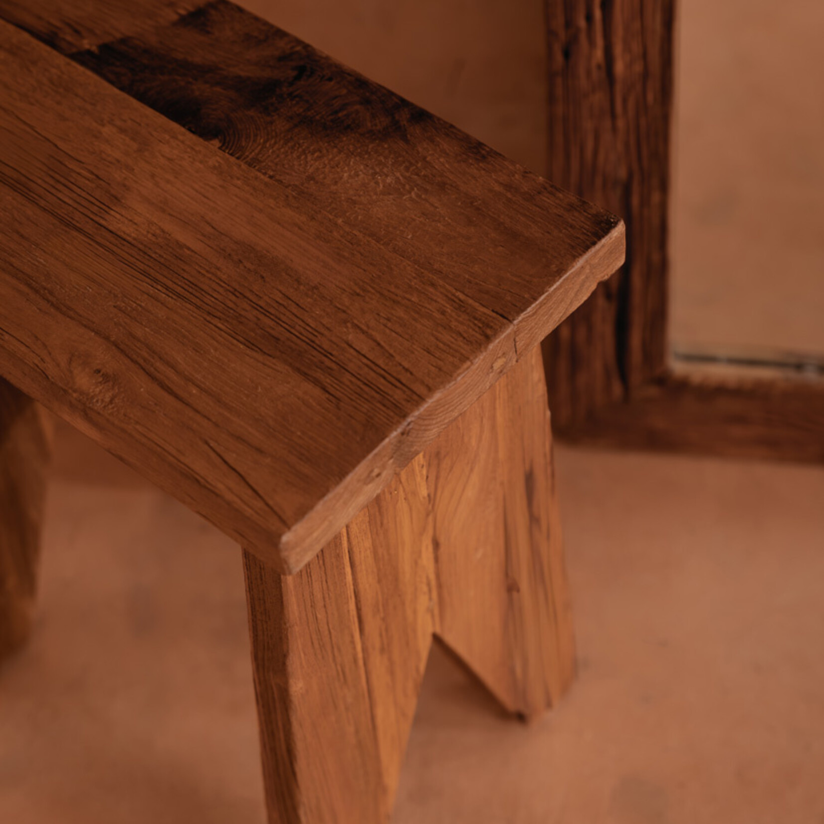Bazar Bizar Antwerp The Siku Stool - Natural