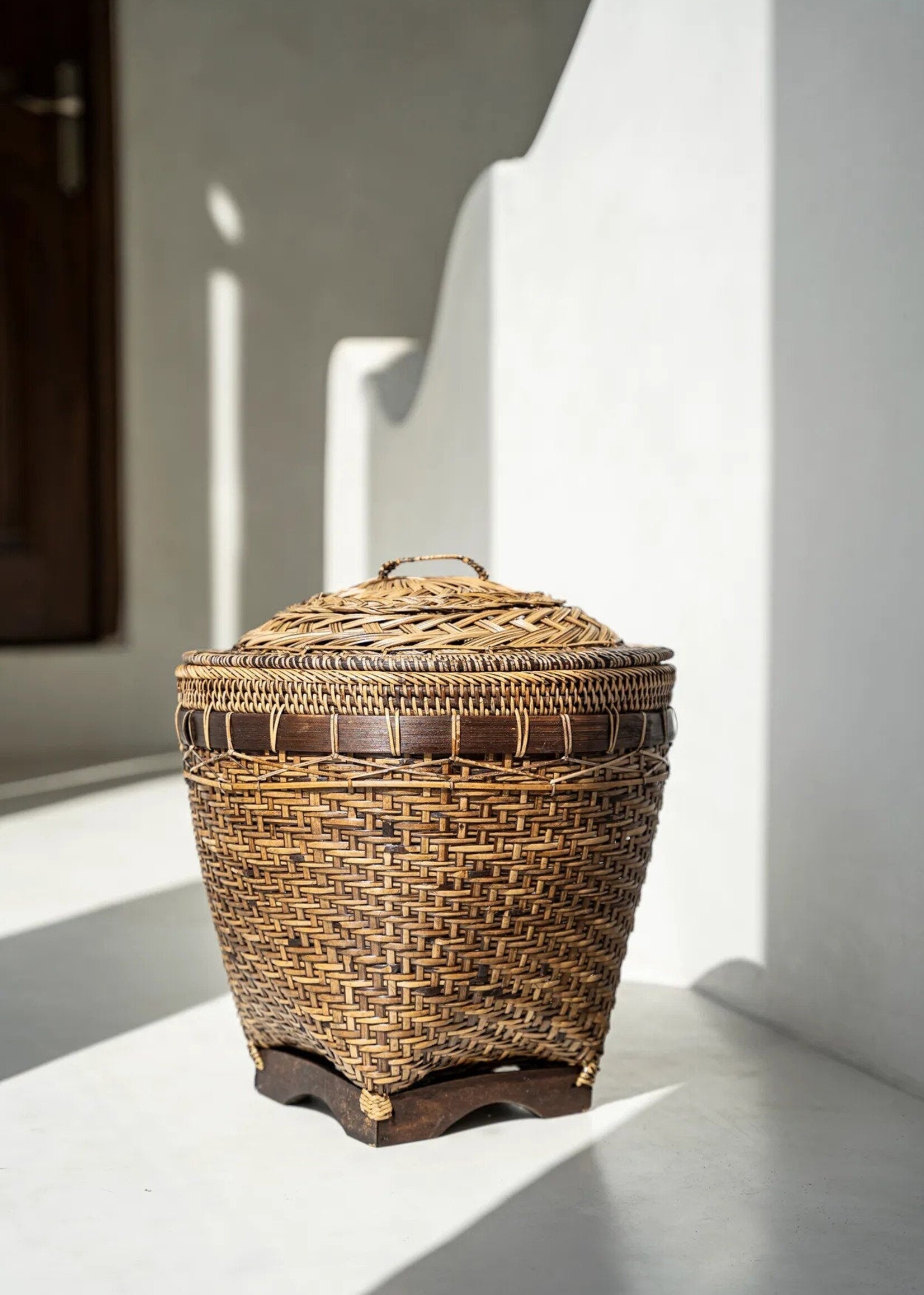 Bazar Bizar Antwerp The Colonial Storage Basket - Natural Brown - M
