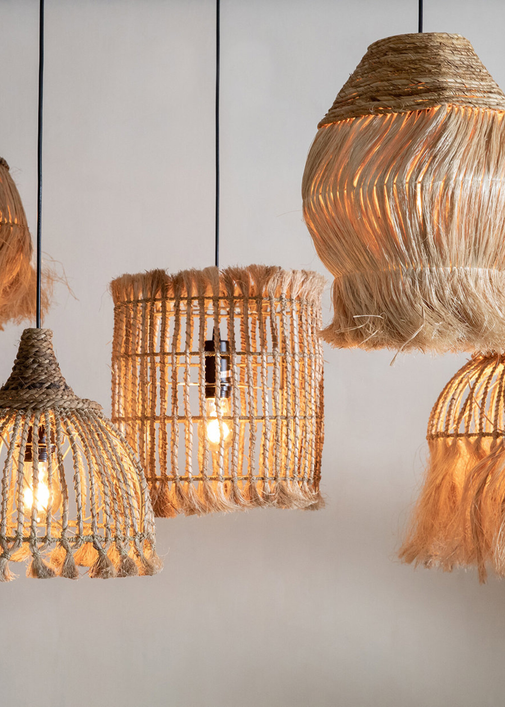 Bazar Bizar Antwerp The Abaca Tassel Pendant - Natural - S
