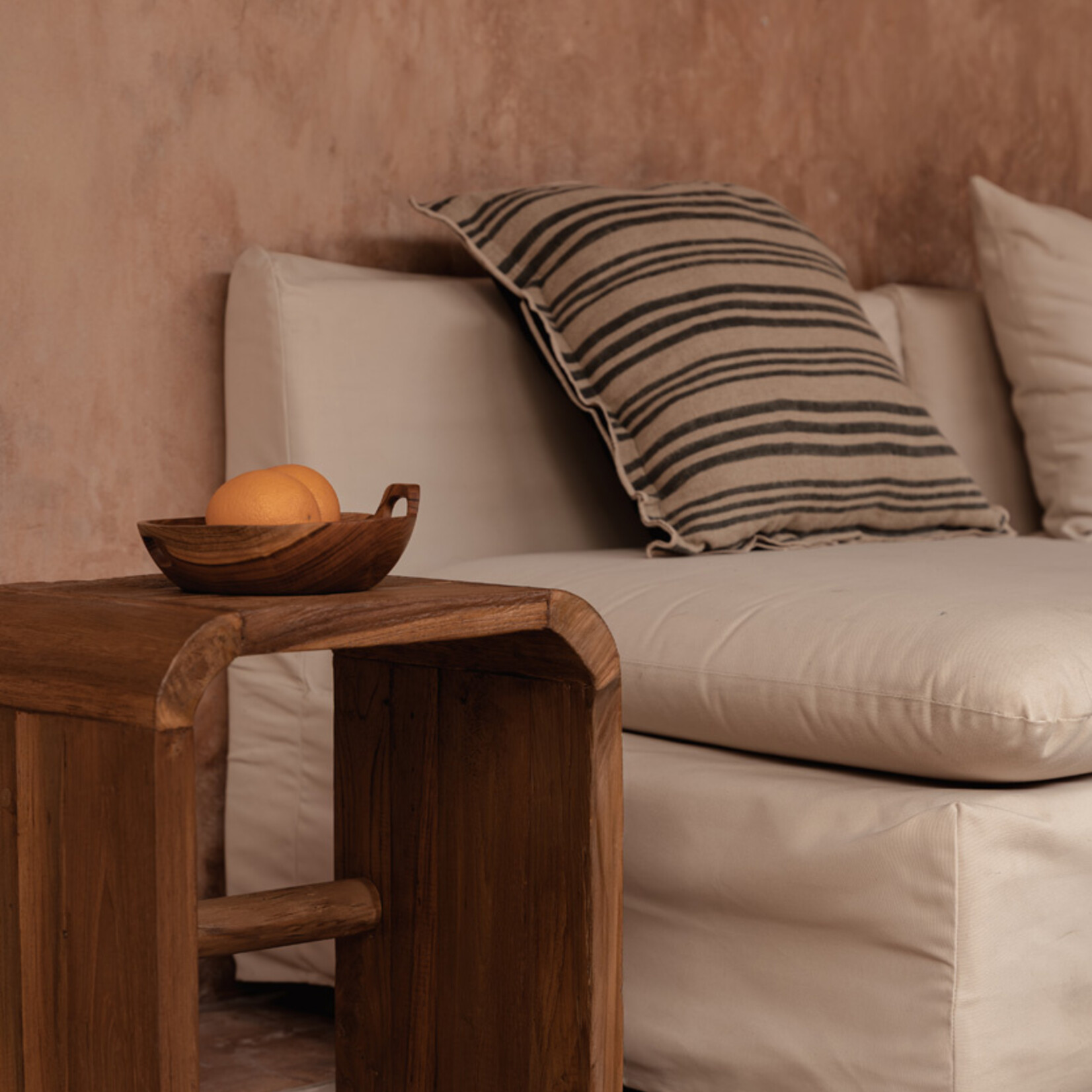 Bazar Bizar Antwerp The Arc Side Table - Natural