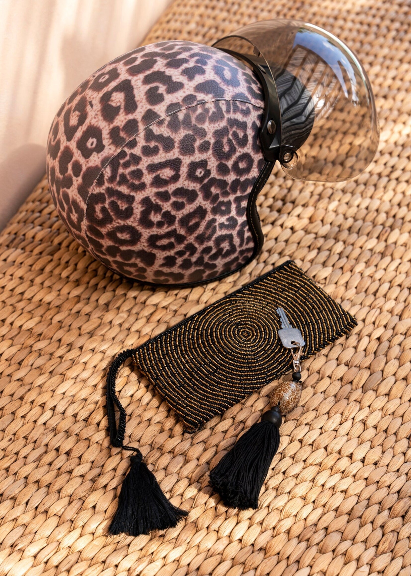 Bazar Bizar Antwerp The Sumbawa Keychain - Black Brown
