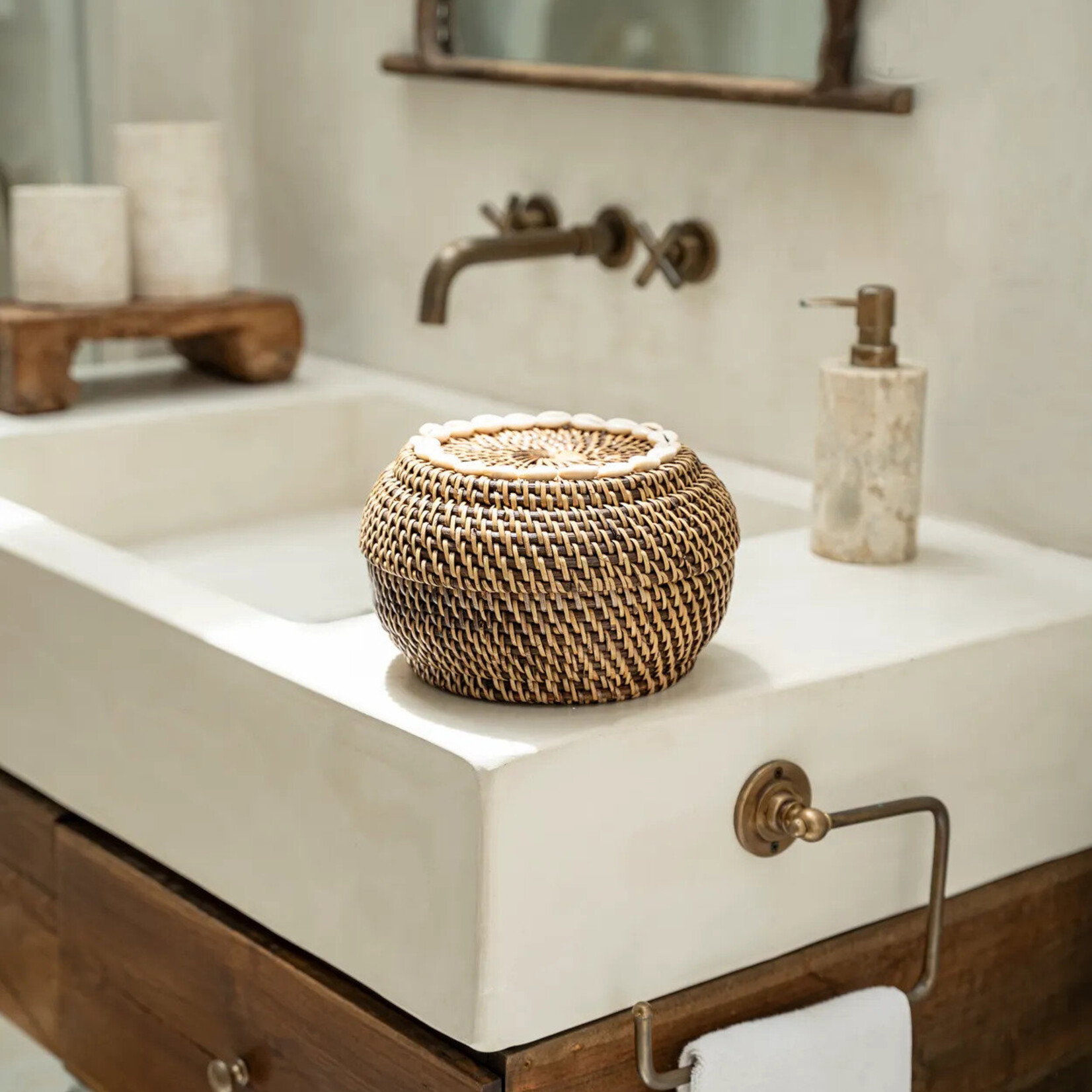 Bazar Bizar Antwerp The Colonial Peek-a-Boo Basket - Natural Brown - S