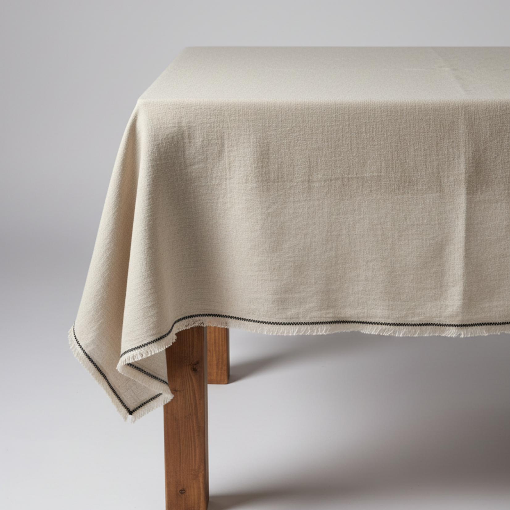 Bazar Bizar Antwerp The Tuscany Tablecloth - Natural Black - 150x250