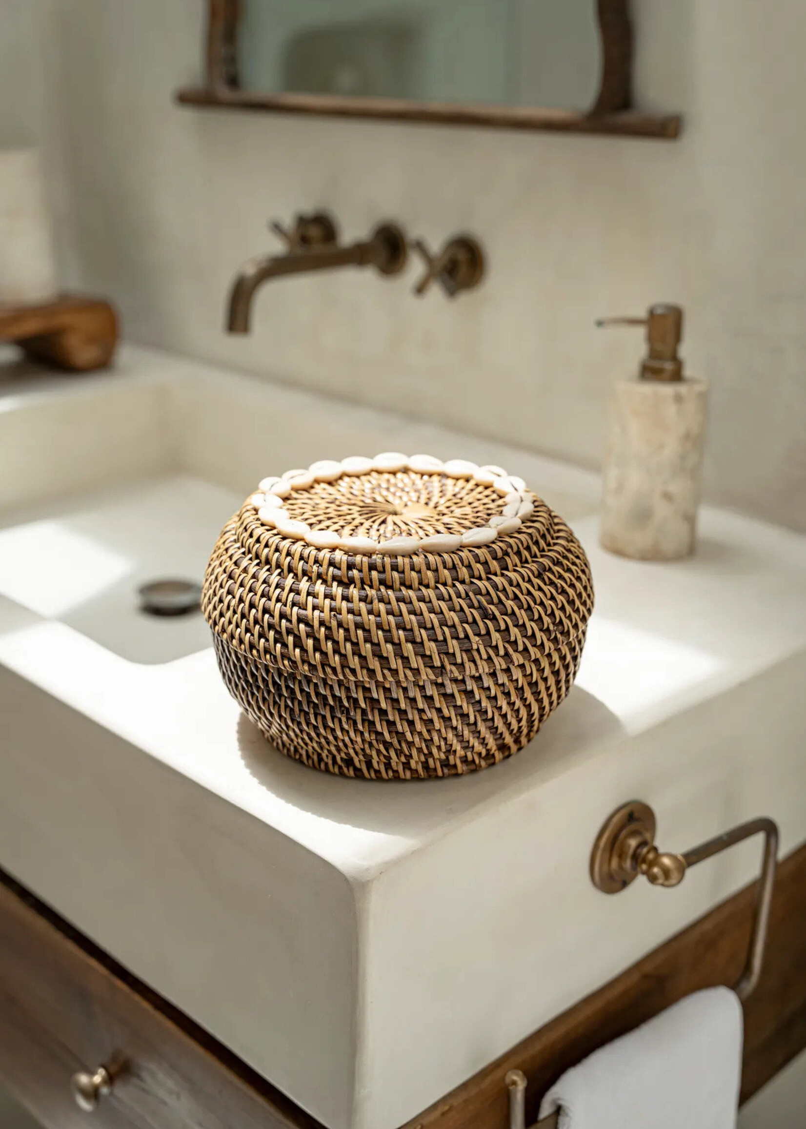 Bazar Bizar Antwerp The Colonial Peek-a-Boo Basket - Natural Brown - S