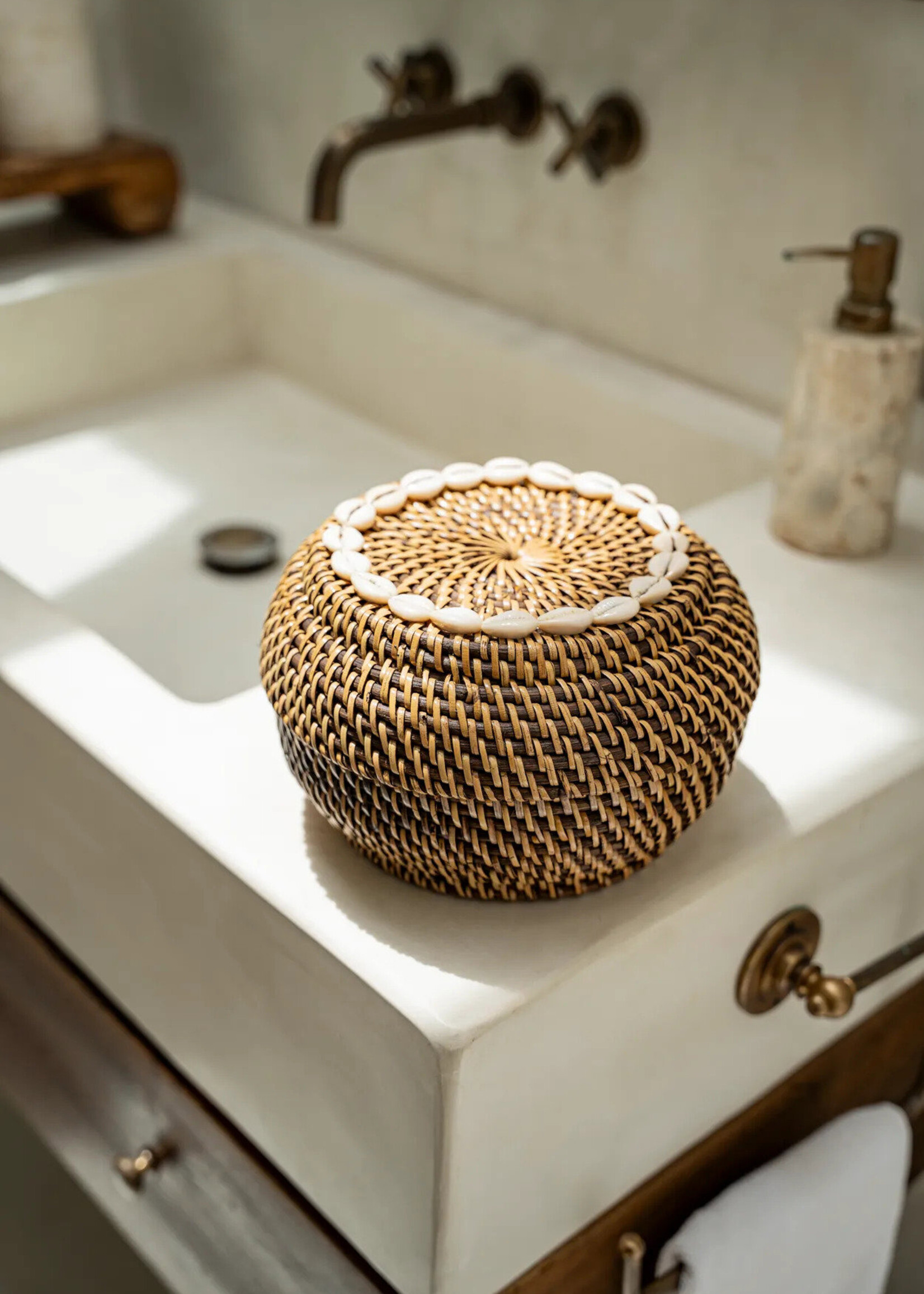 Bazar Bizar Antwerp The Colonial Peek-a-Boo Basket - Natural Brown - M