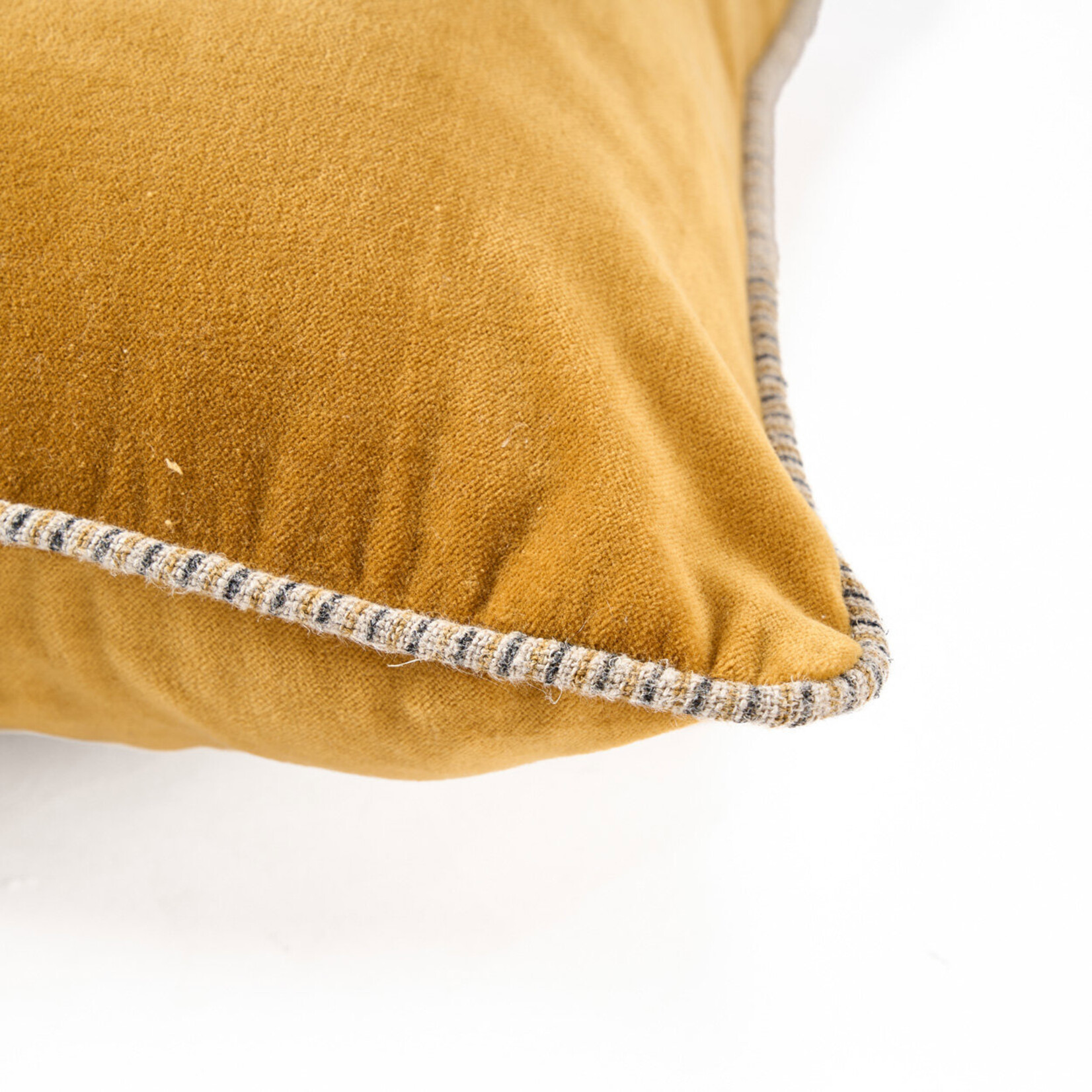 Bazar Bizar Antwerp The Velvet Crush Cushion Cover - Mustard - 50x50
