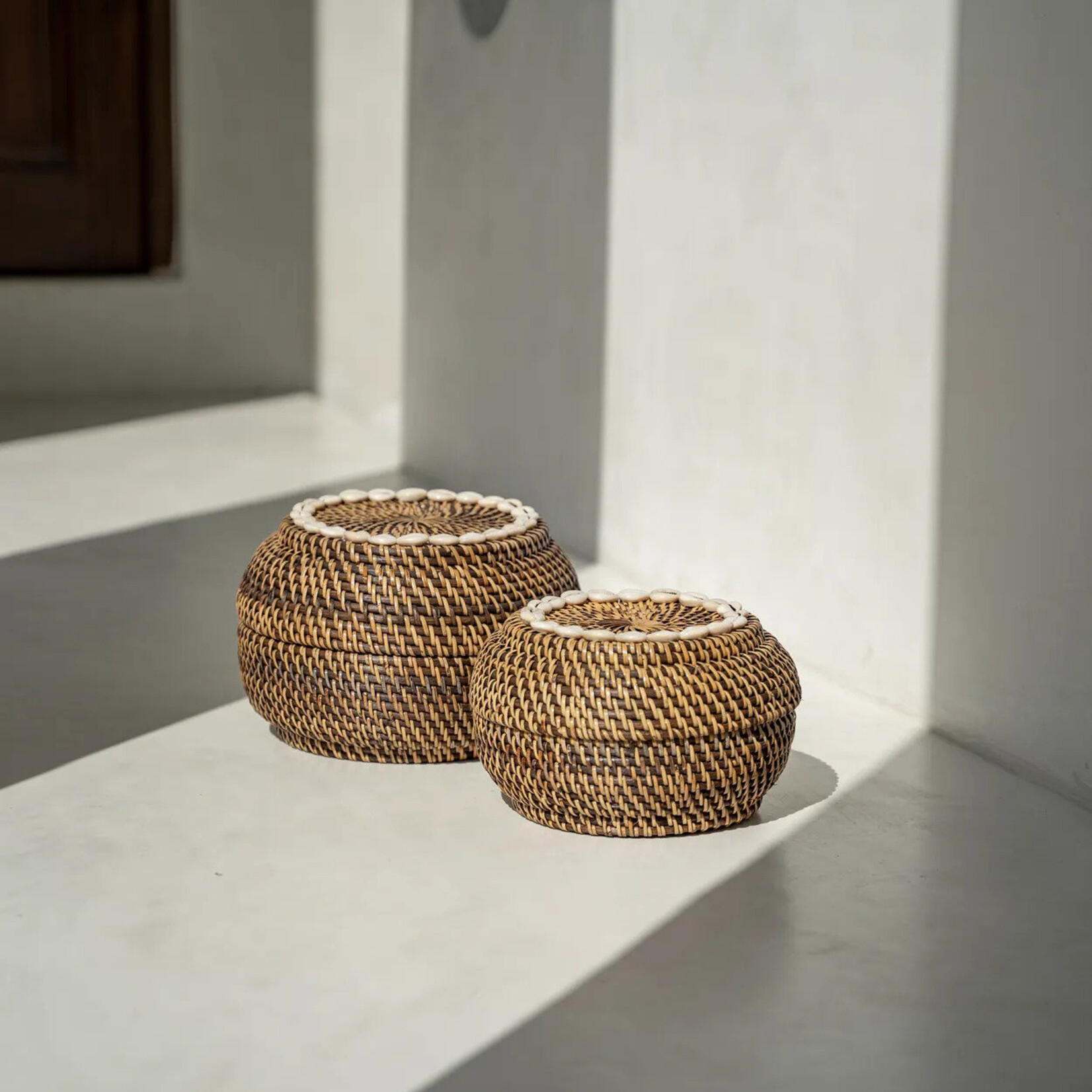 Bazar Bizar Antwerp The Colonial Peek-a-Boo Basket - Natural Brown - M
