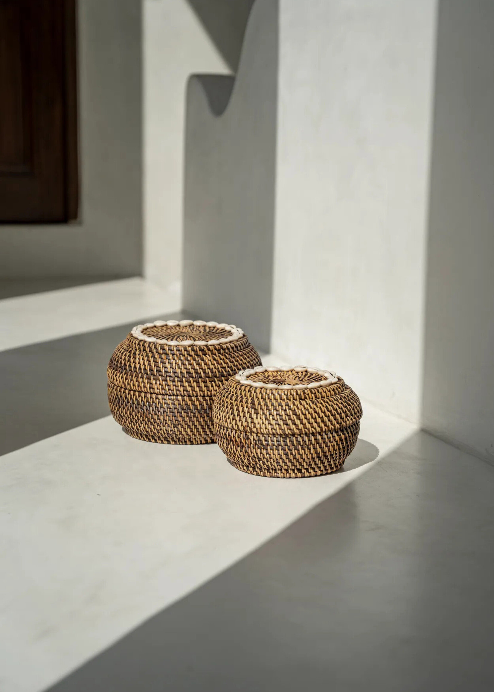 Bazar Bizar Antwerp The Colonial Peek-a-Boo Basket - Natural Brown - M