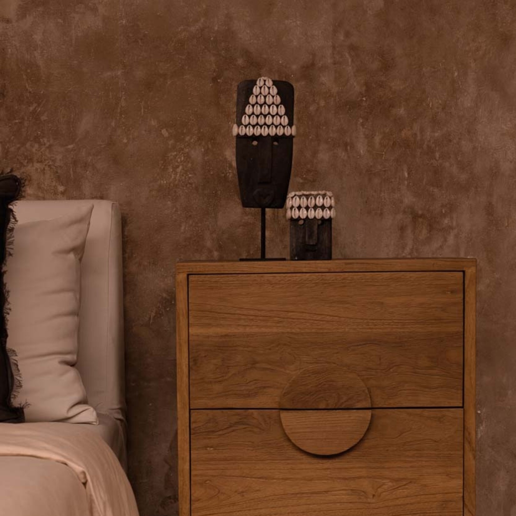 Bazar Bizar Antwerp The Sumba Stone #32 on Stand