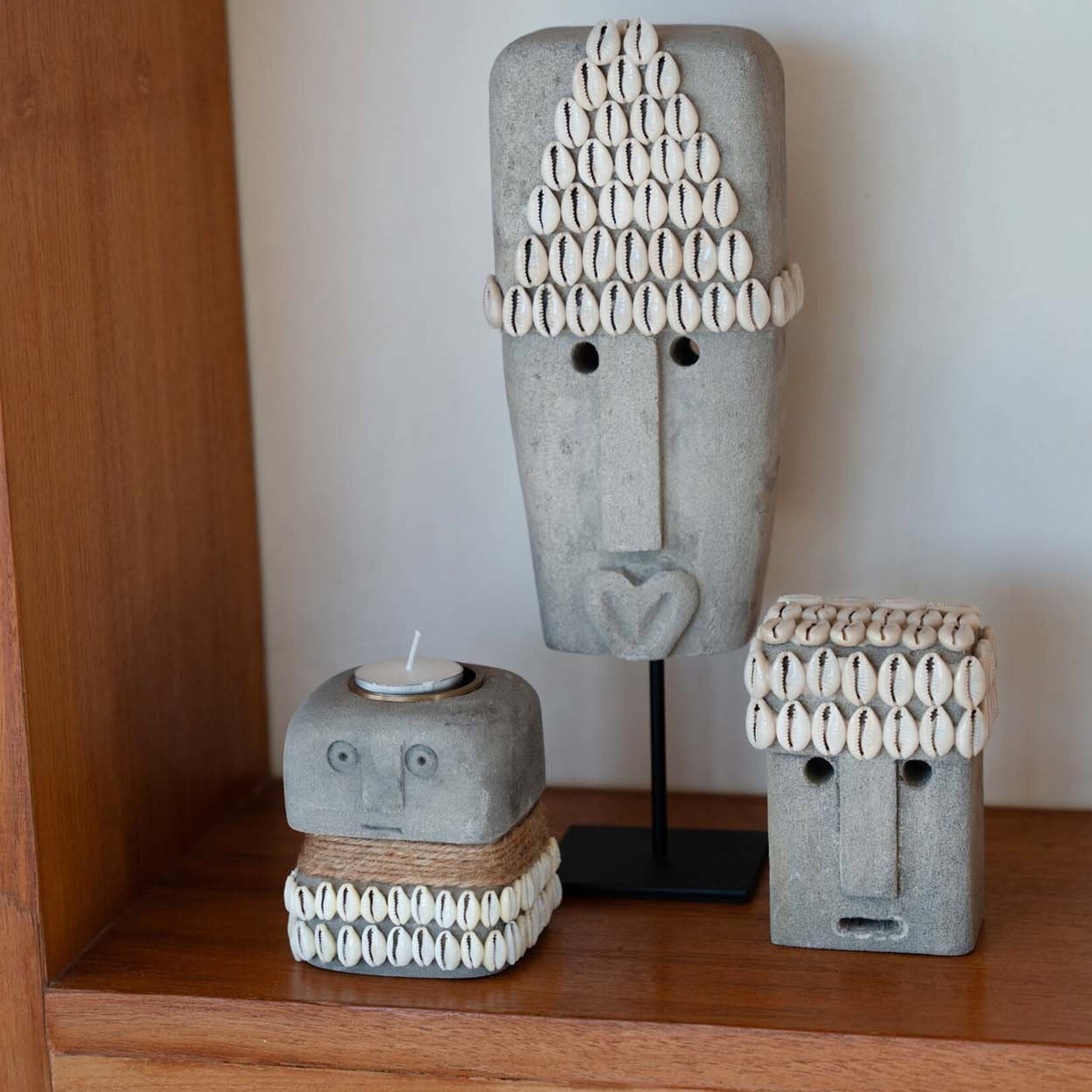 Bazar Bizar Antwerp The Sumba Stone #31 Candle Holder