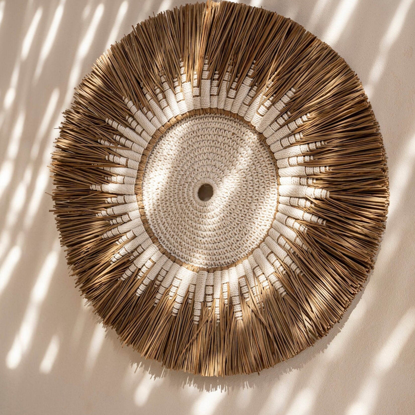 Bazar Bizar Antwerp The Raffia Macramé Wall Deco - White Natural