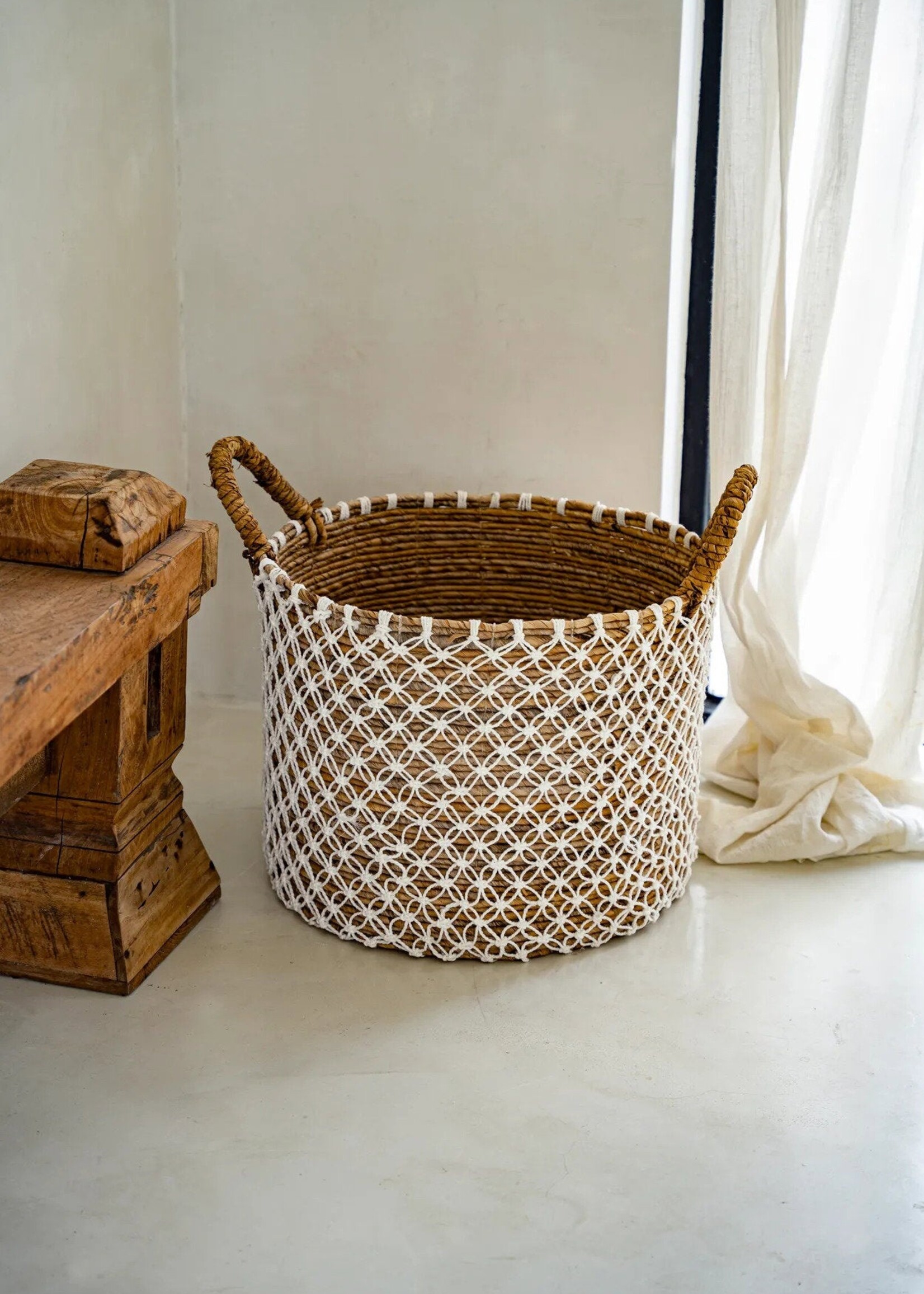 Bazar Bizar Antwerp The Crossed Stitched Macrame Basket - L