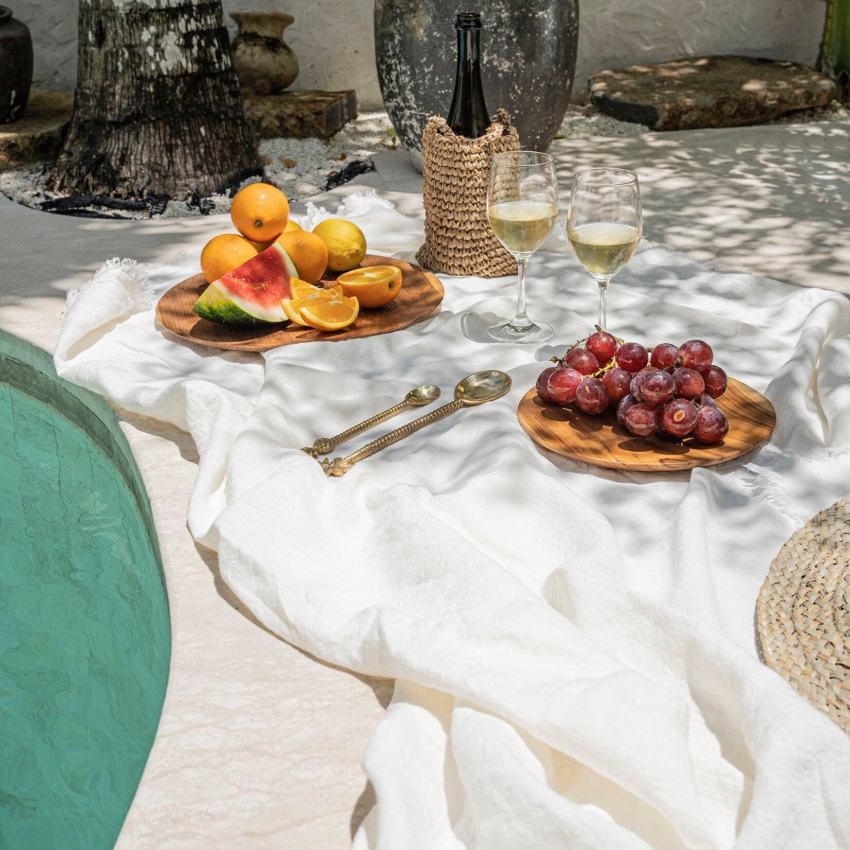 Bazar Bizar Antwerp The Linen Tablecloth - White - 150x150