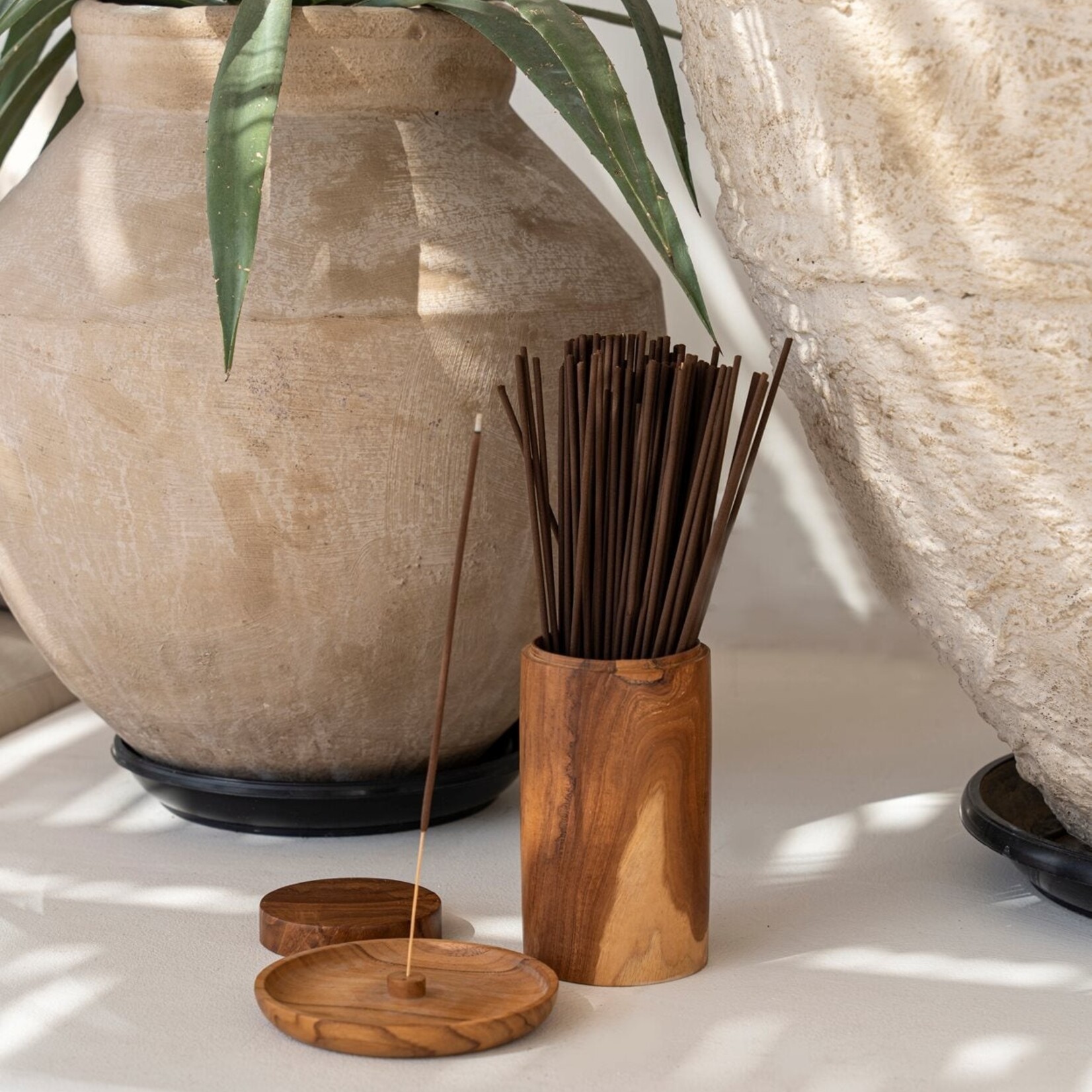 Bazar Bizar Antwerp The Teak Root Jar - L