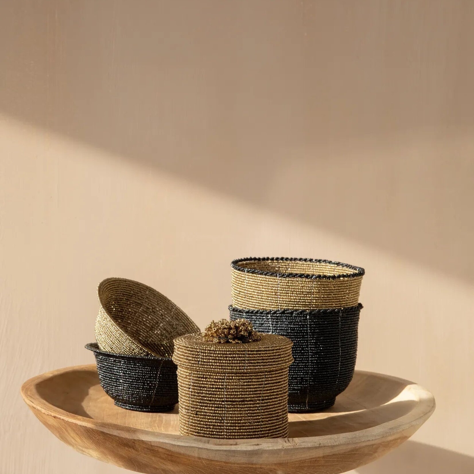 Bazar Bizar Antwerp The Beaded Candy Bowl - Black - M