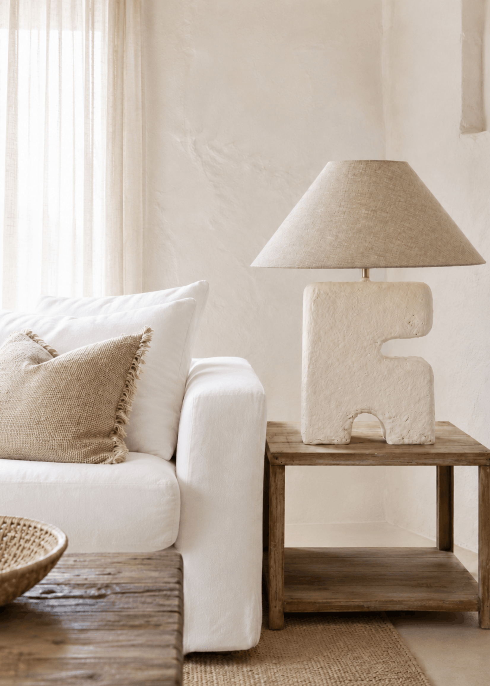 Bazar Bizar Antwerp The L’Objet Table Lamp - White - L