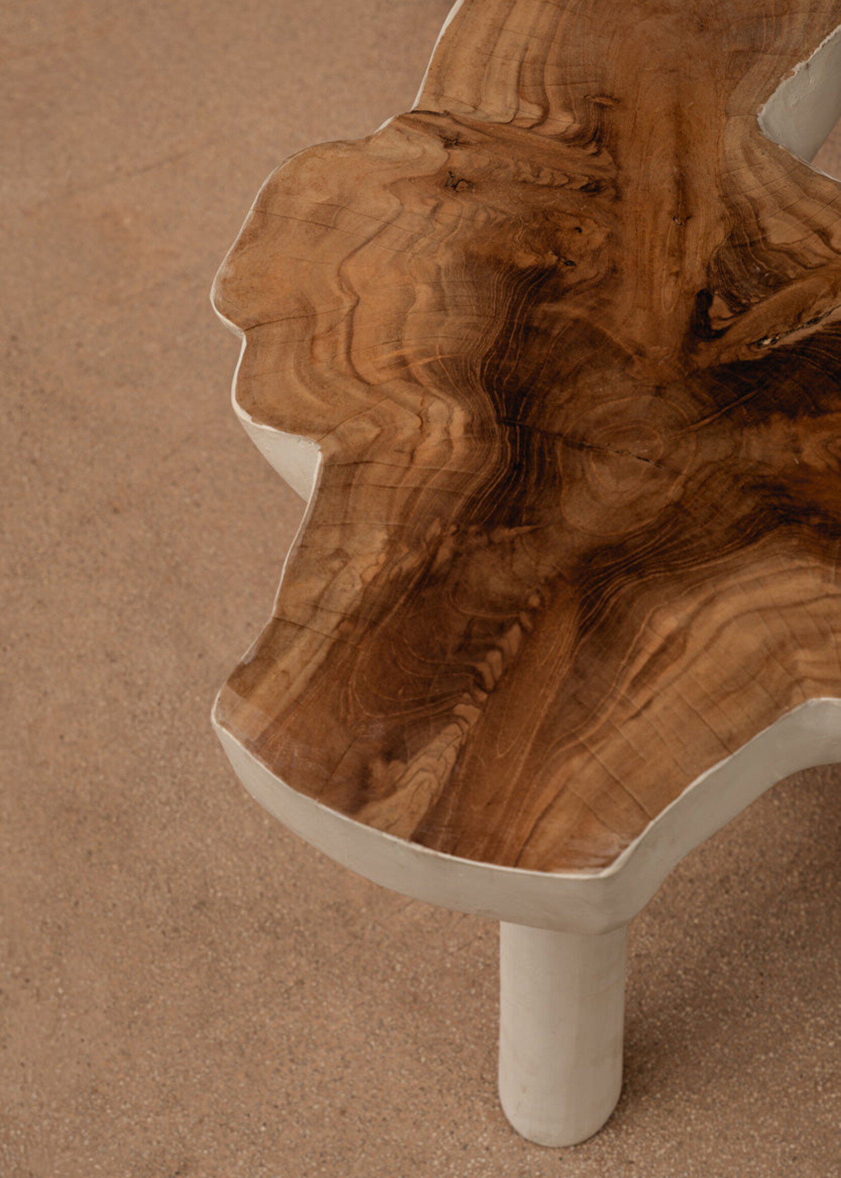 Bazar Bizar Antwerp The Organic Side Table - Natural White