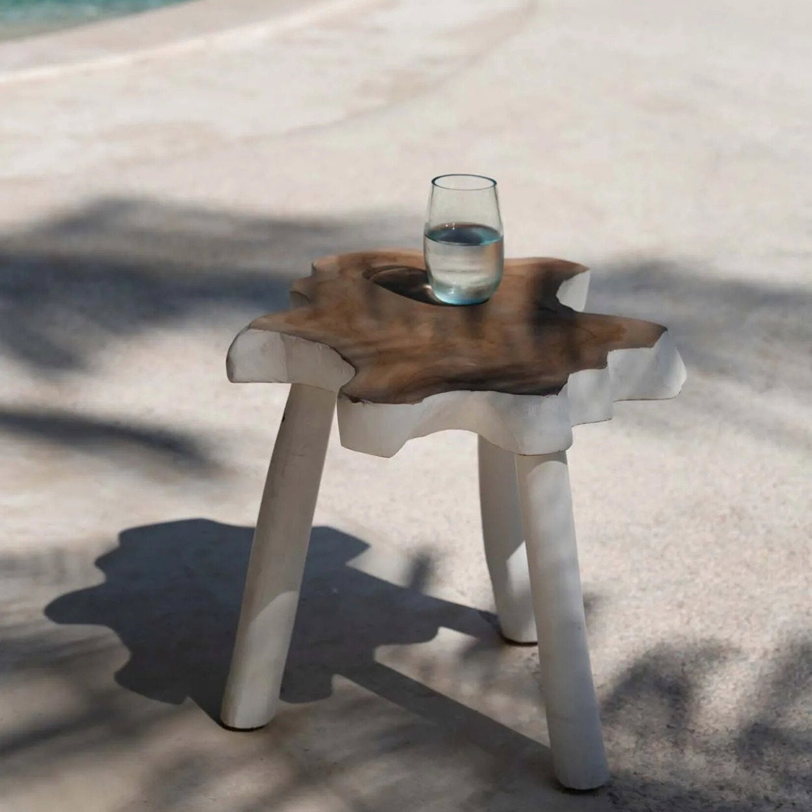 Bazar Bizar Antwerp The Organic Side Table - Natural White