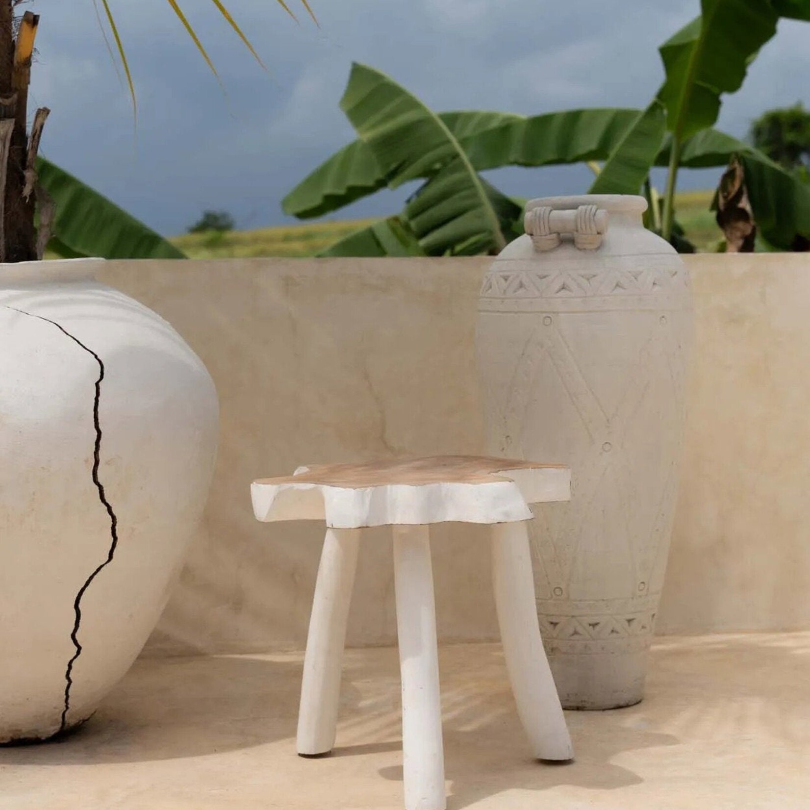 Bazar Bizar Antwerp The Organic Side Table - Natural White