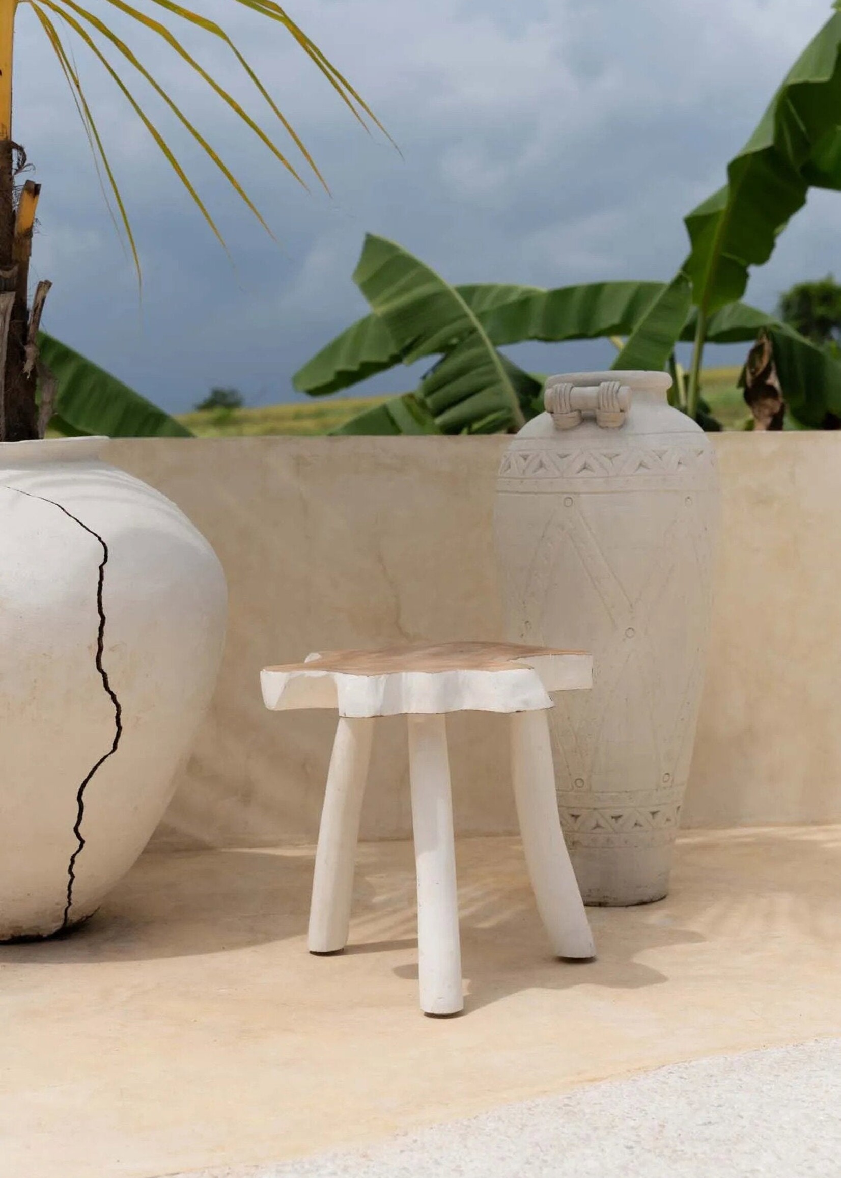 Bazar Bizar Antwerp The Organic Side Table - Natural White
