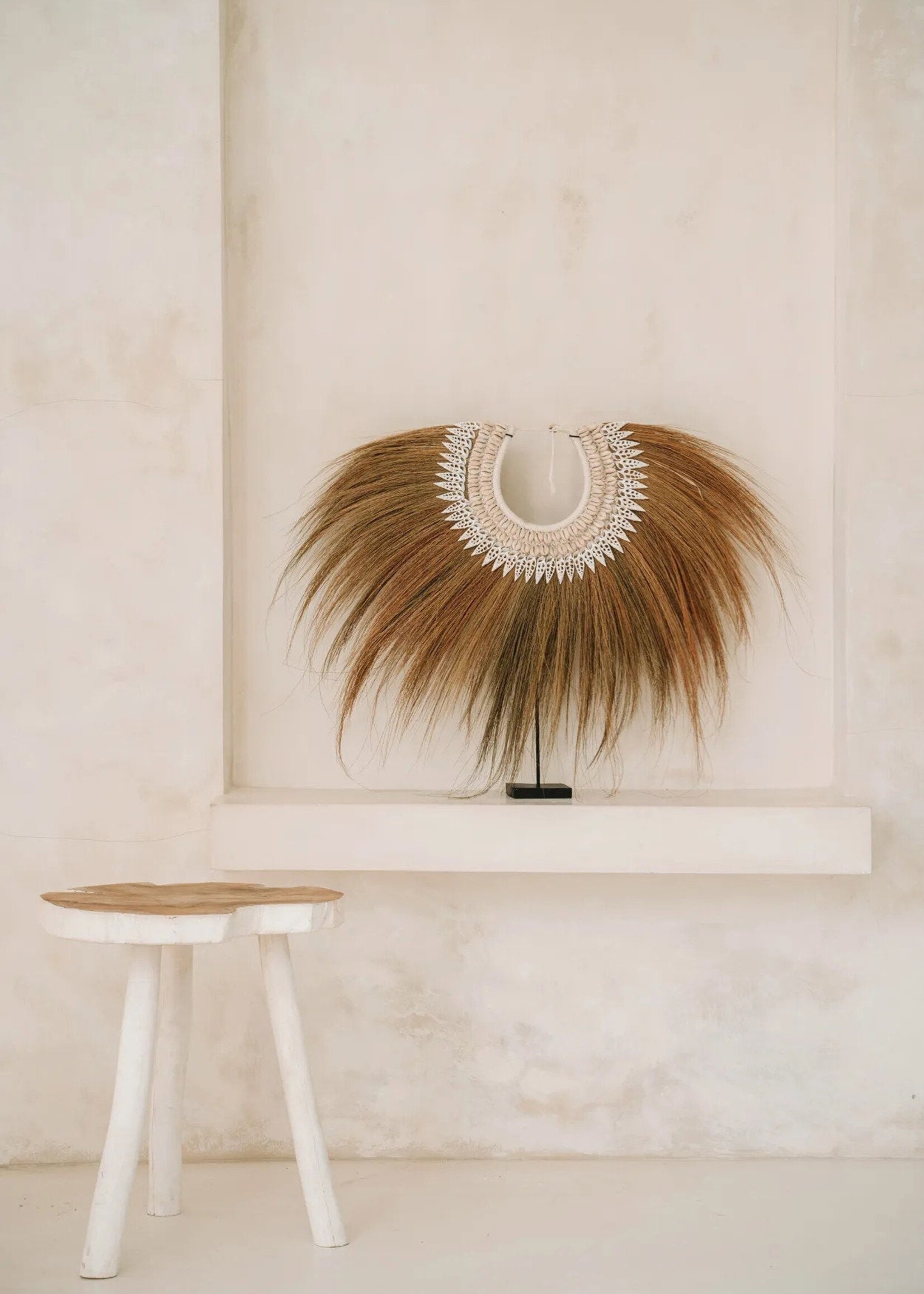 Bazar Bizar Antwerp The Organic Side Table - Natural White