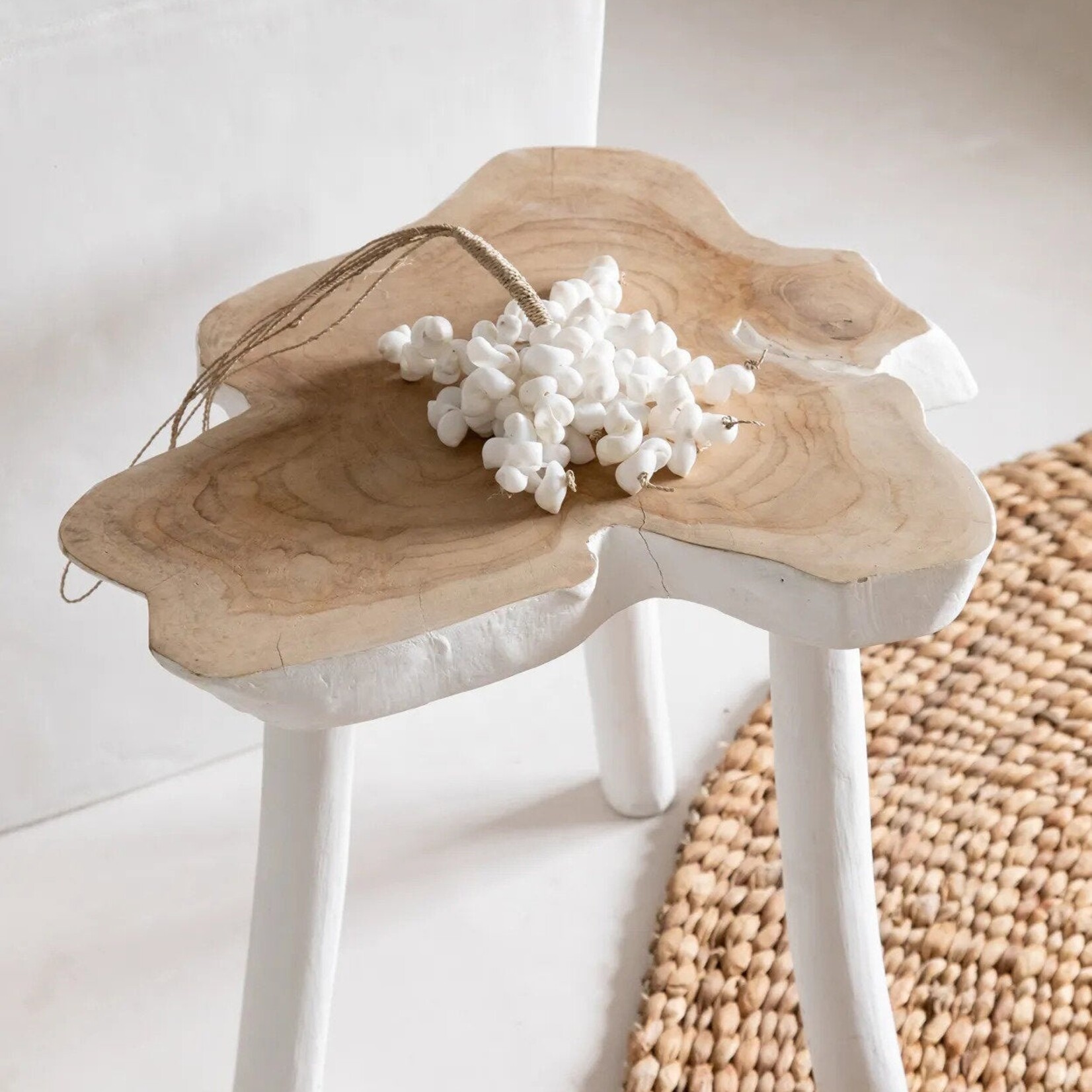 Bazar Bizar Antwerp The Organic Side Table - Natural White