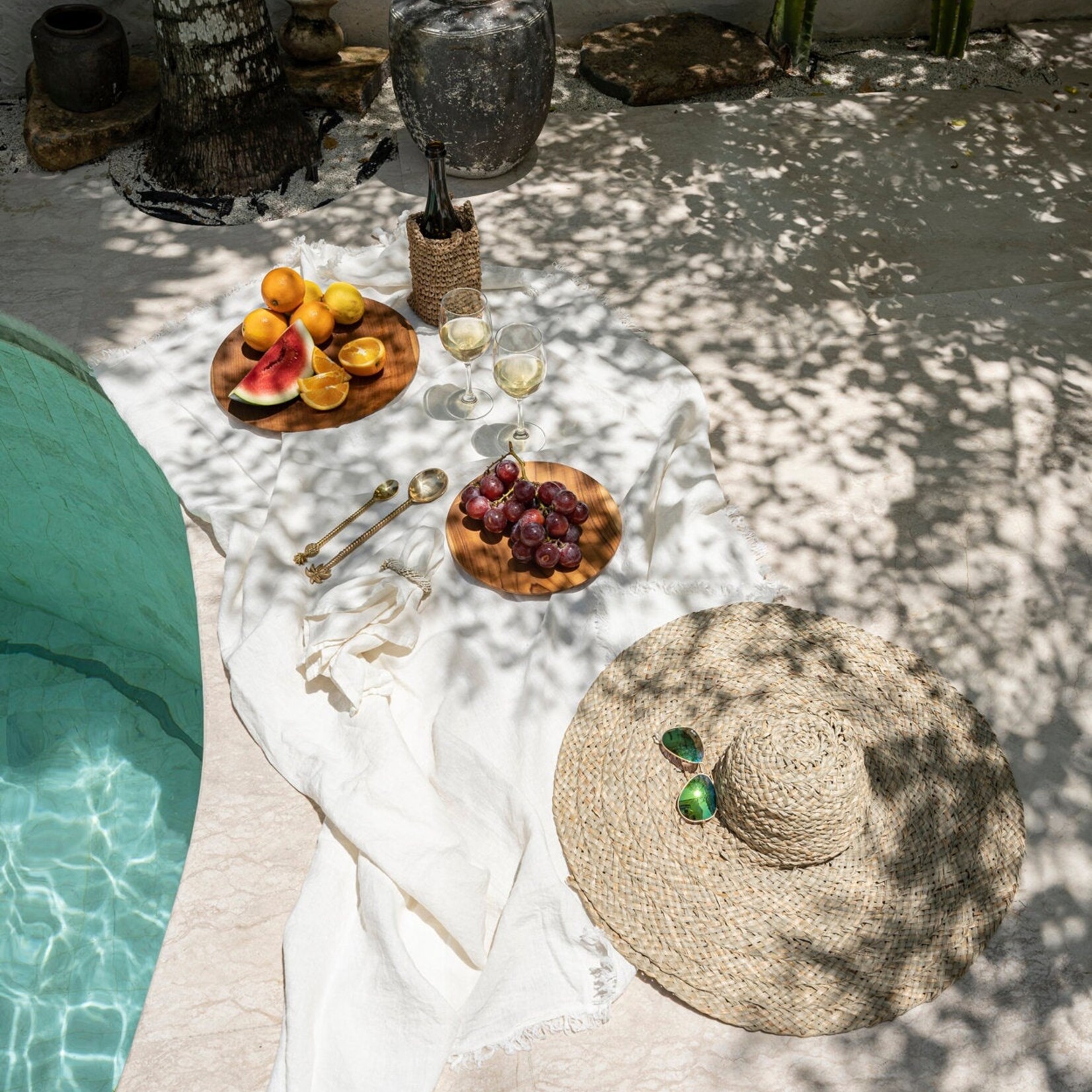 Bazar Bizar Antwerp The Linen Tablecloth - White - 180x300