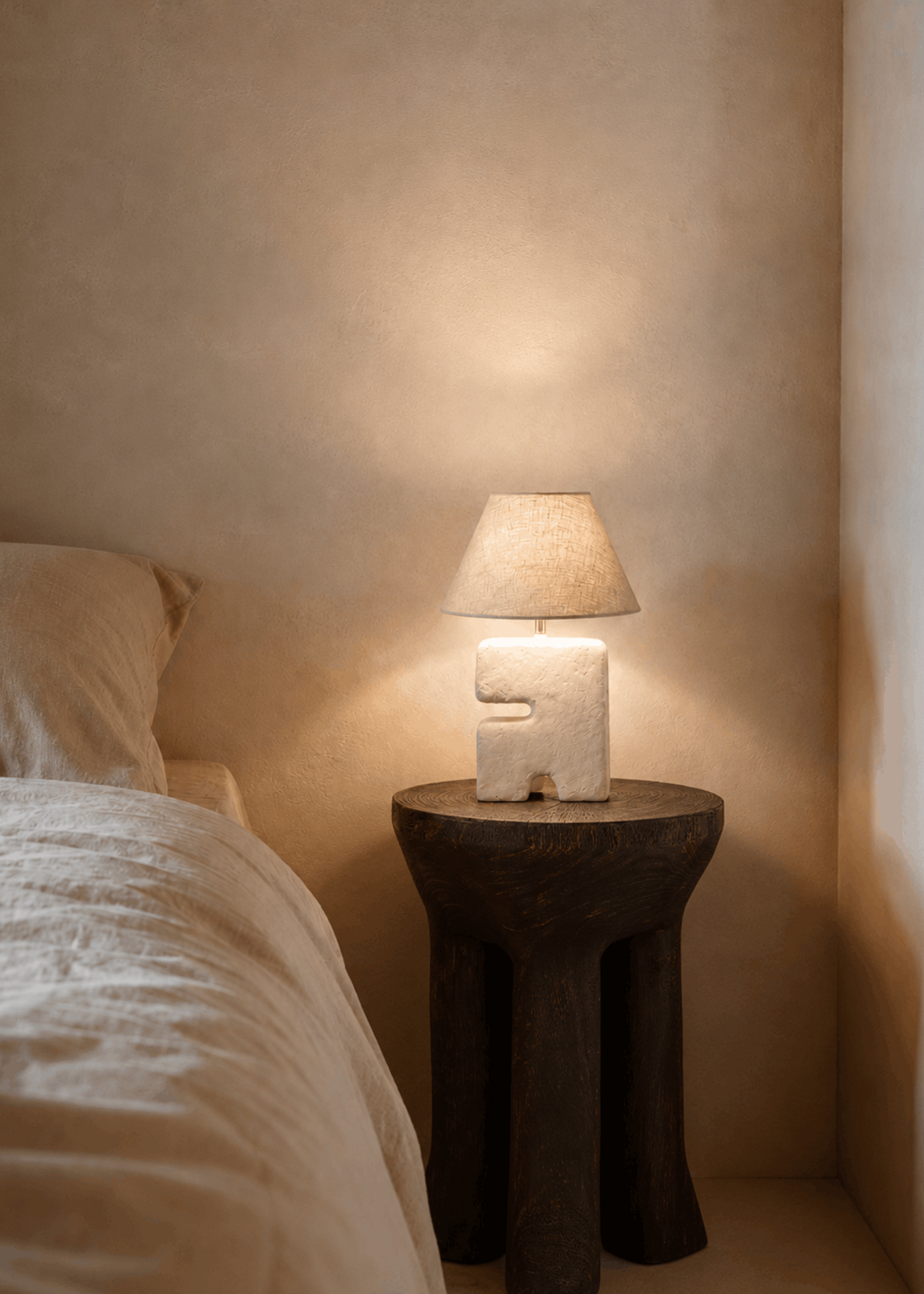 Bazar Bizar Antwerp The L’Objet Table Lamp - White - S