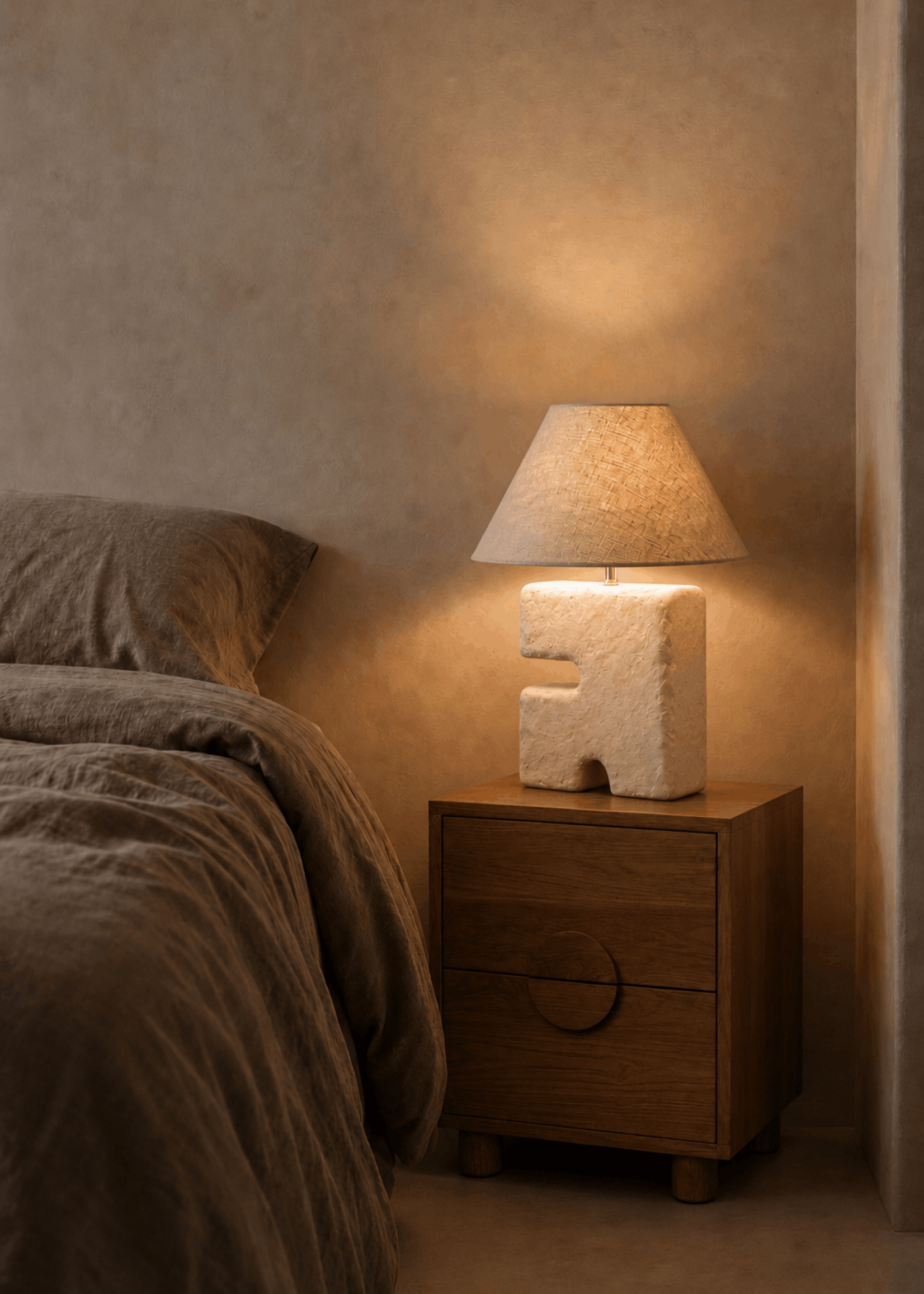Bazar Bizar Antwerp The L’Objet Table Lamp - White - M
