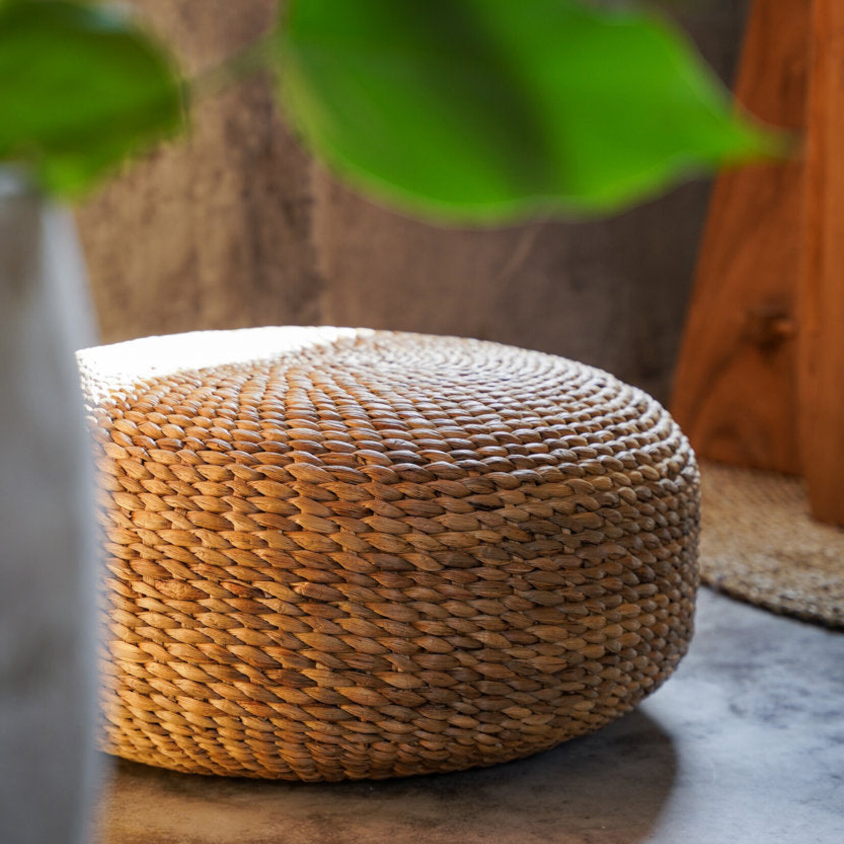 Bazar Bizar Antwerp The Hyacinth Pouffe - Natural - M