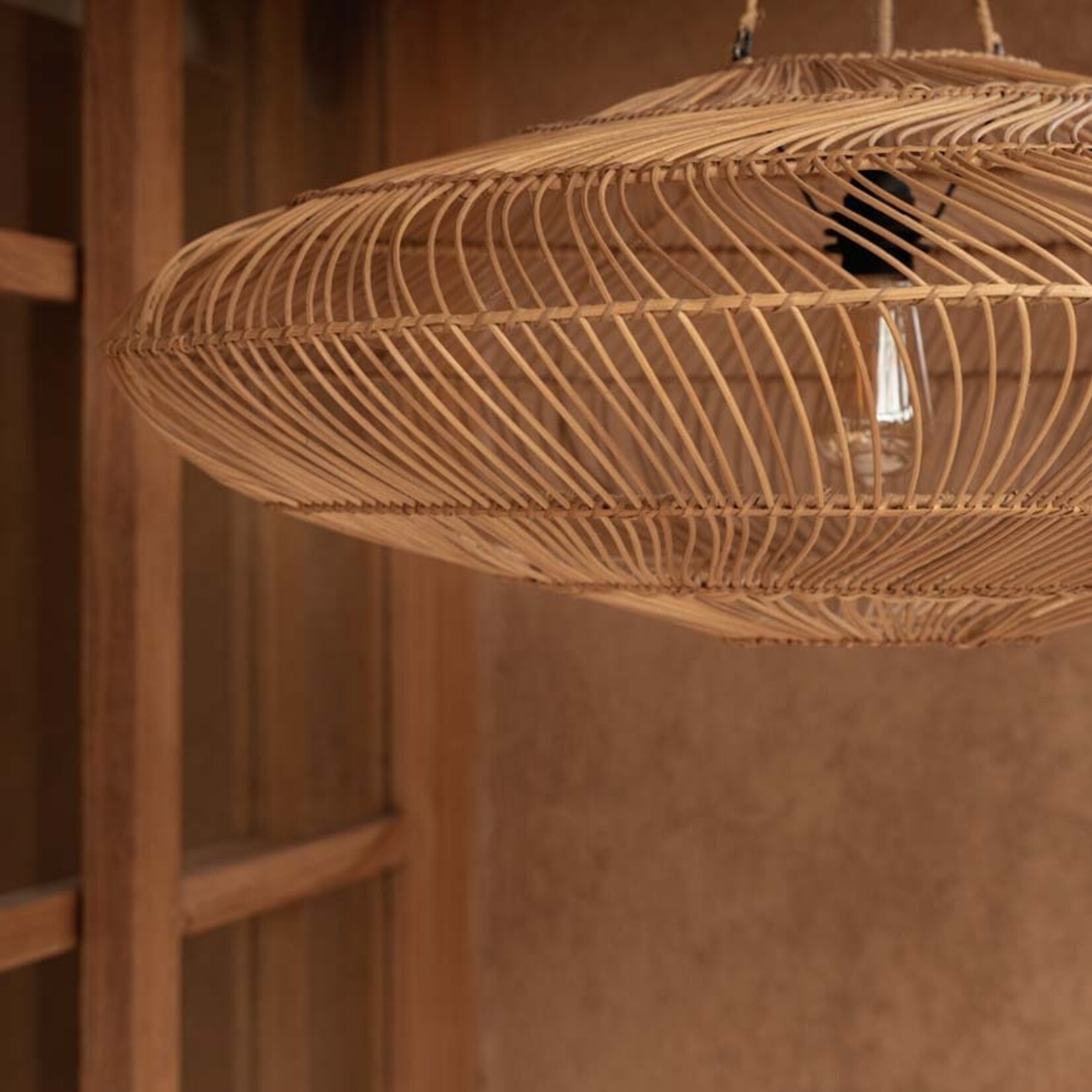 Bazar Bizar Antwerp The Macaron Pendant - Natural - M