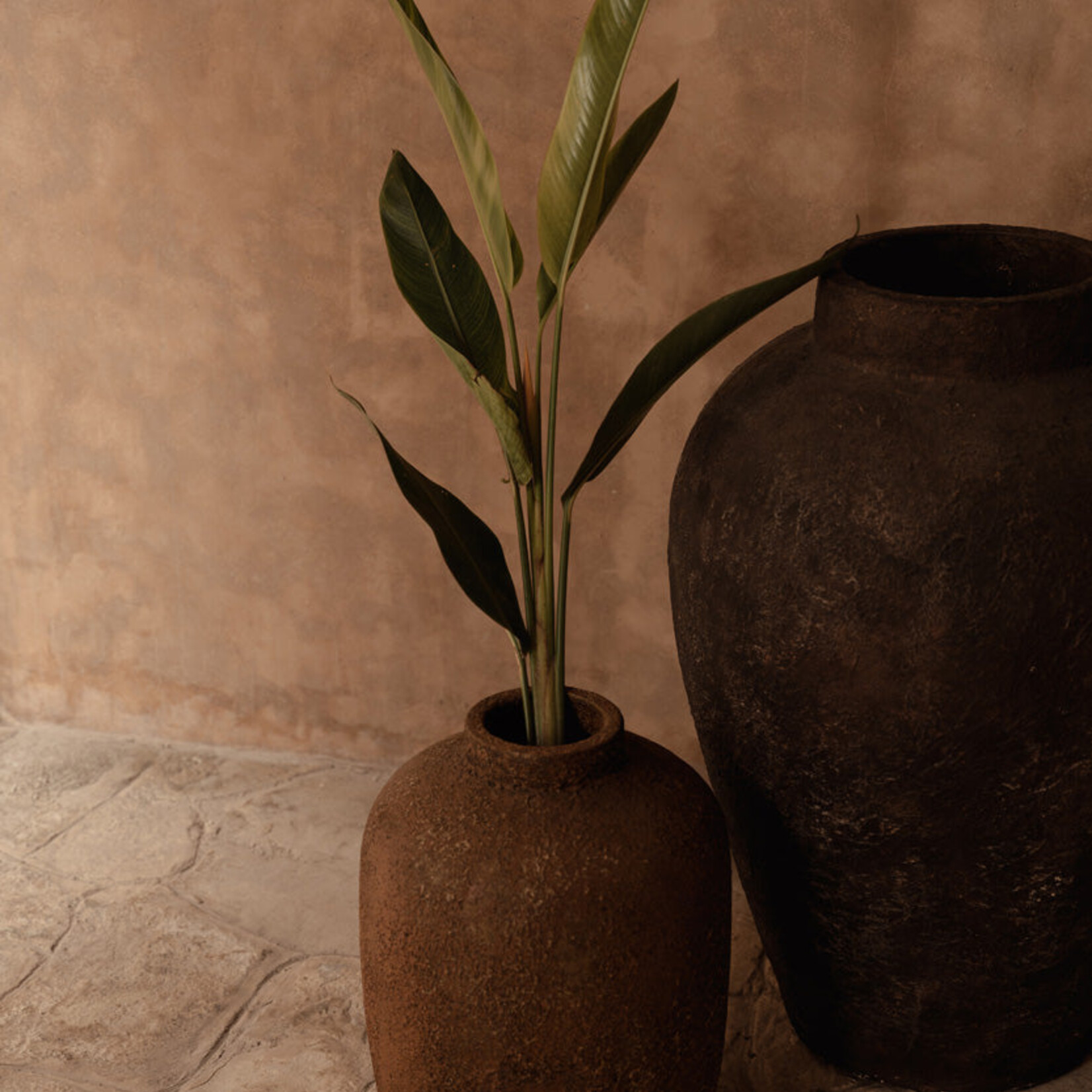 Bazar Bizar Antwerp The Clay Echo Vase - Terracotta - L